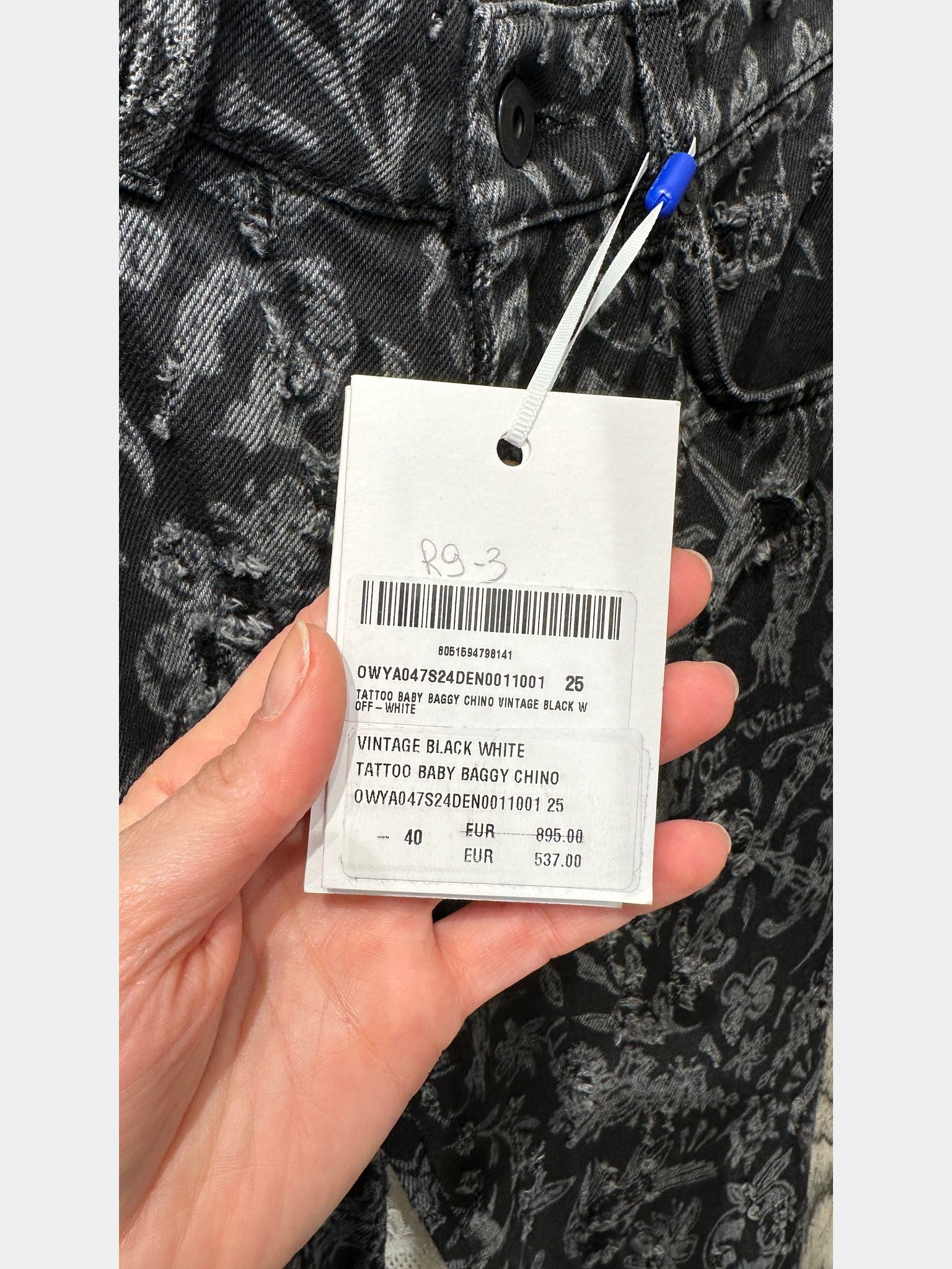 Off - White Vintage Black White Tattoo Baby Baggy ChinoOff - White