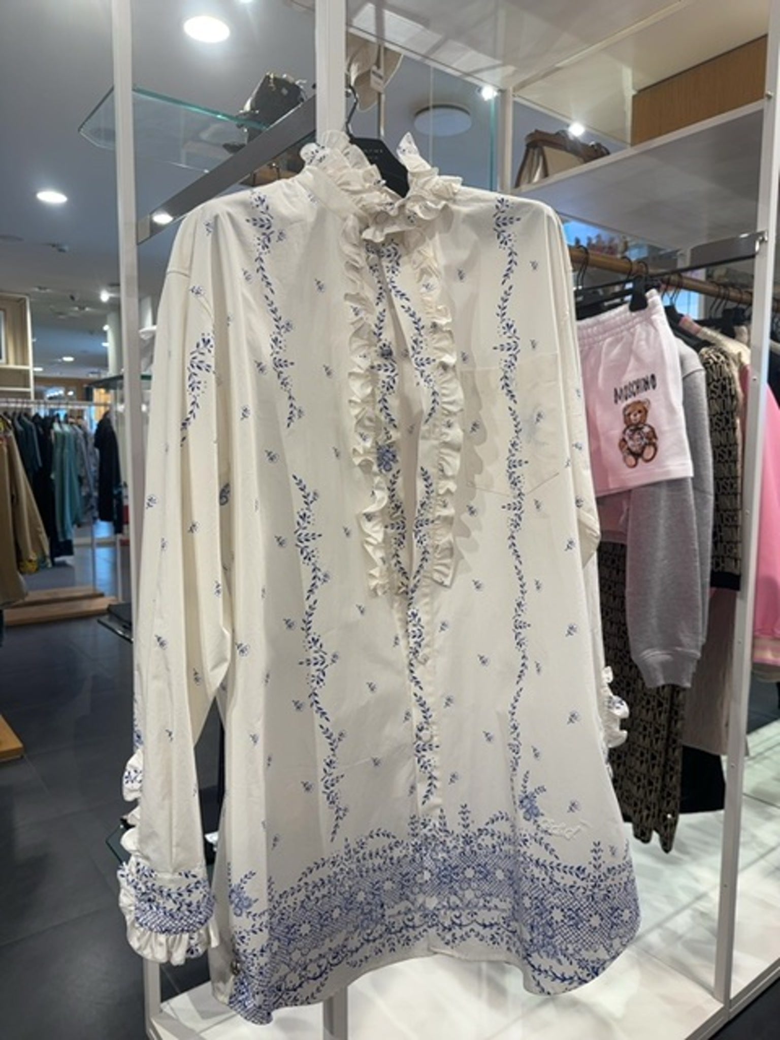 Philosophy di Lorenzo Serafini AbitoPhilosophy di Lorenzo Serafini