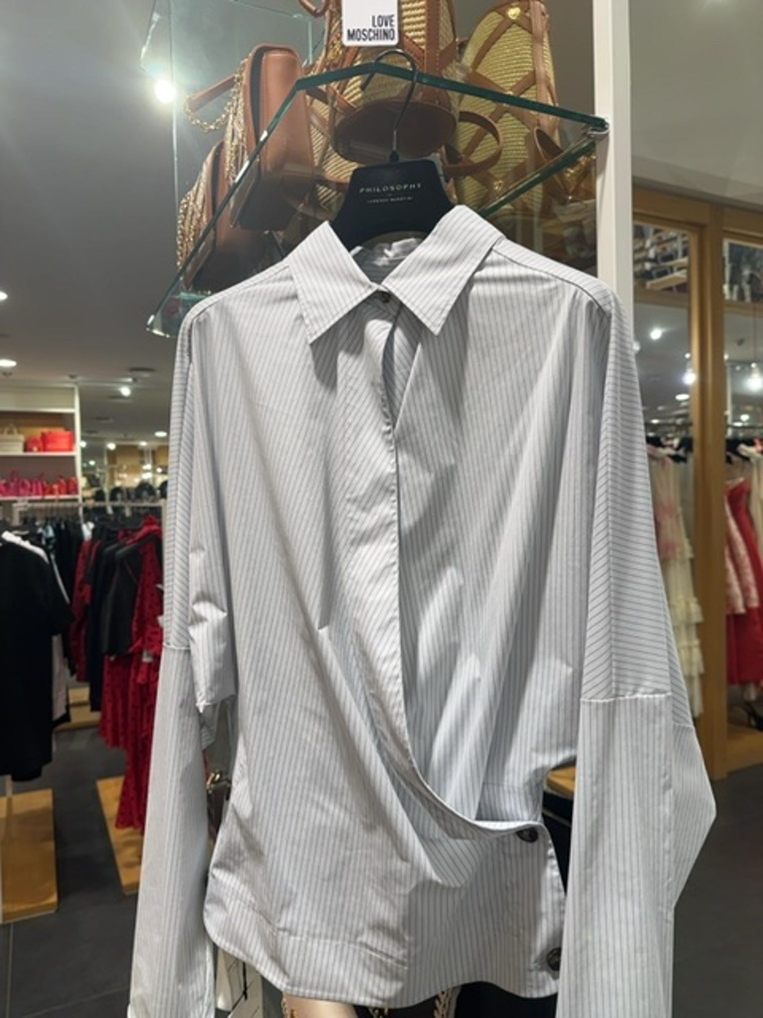 Philosophy di Lorenzo Serafini CamiciaPhilosophy di Lorenzo Serafini