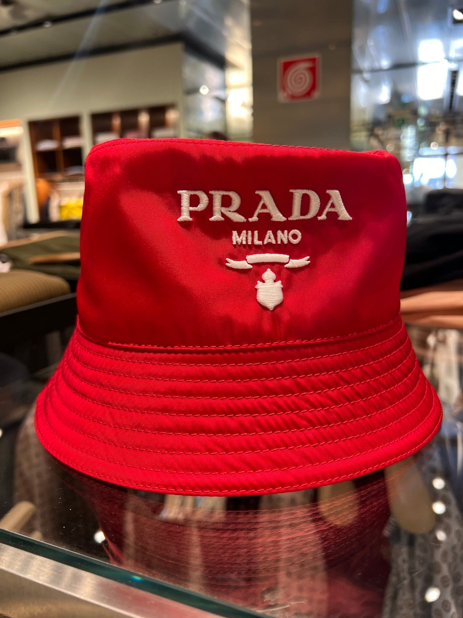 Prada Damska czapka czerwonaPrada