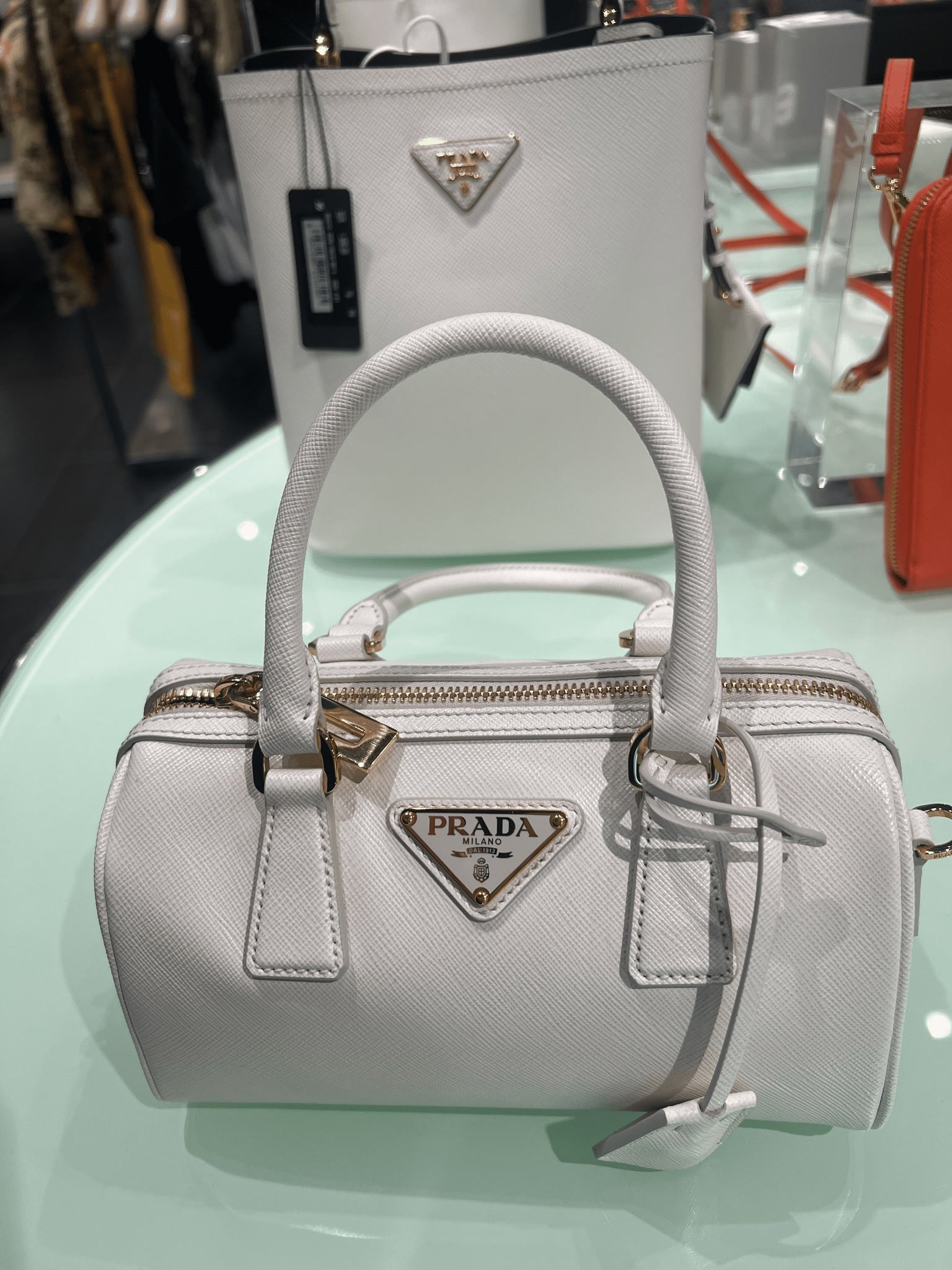 Prada Damska torebka biała skórzanaPrada