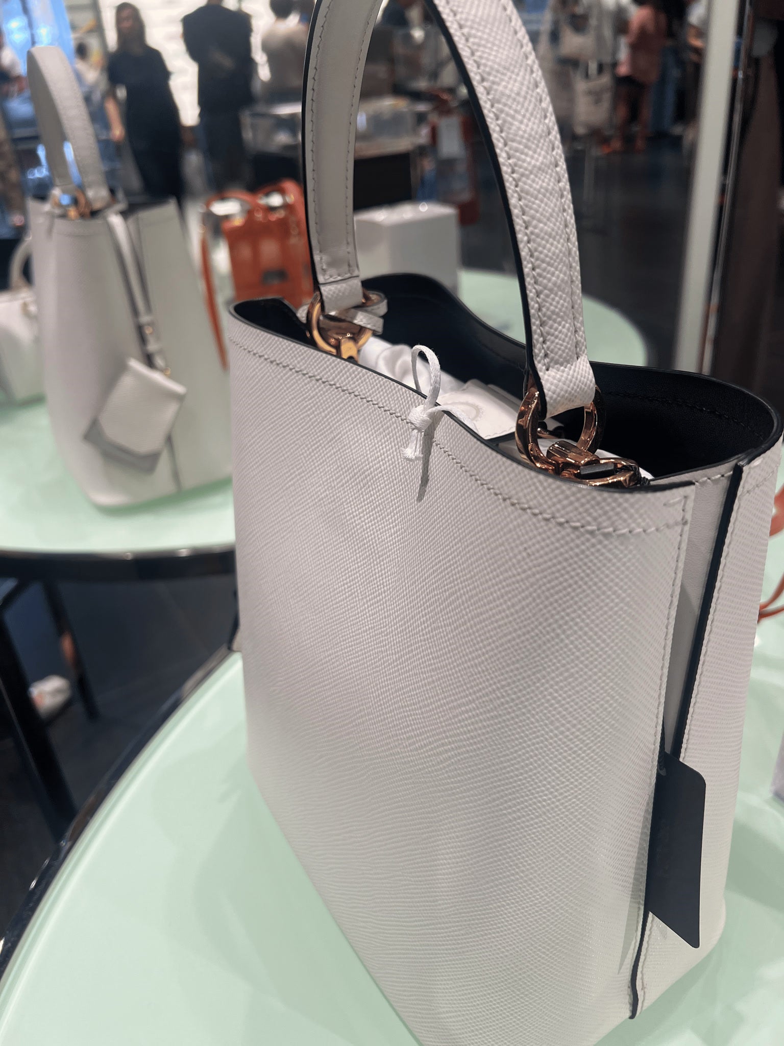 Prada Damska torebka na ramię biała 2ERXPrada