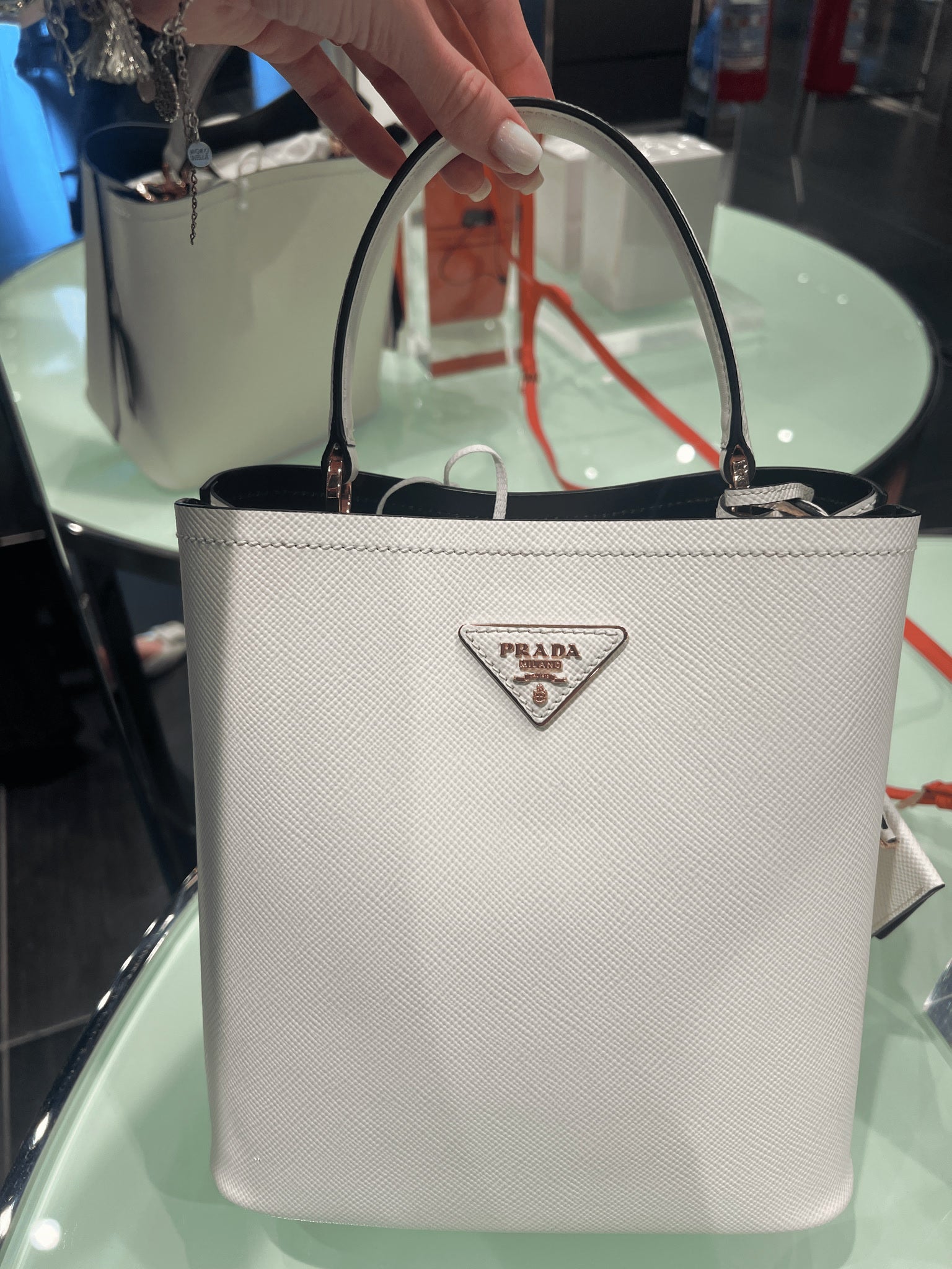Prada Damska torebka na ramię biała 2ERXPrada