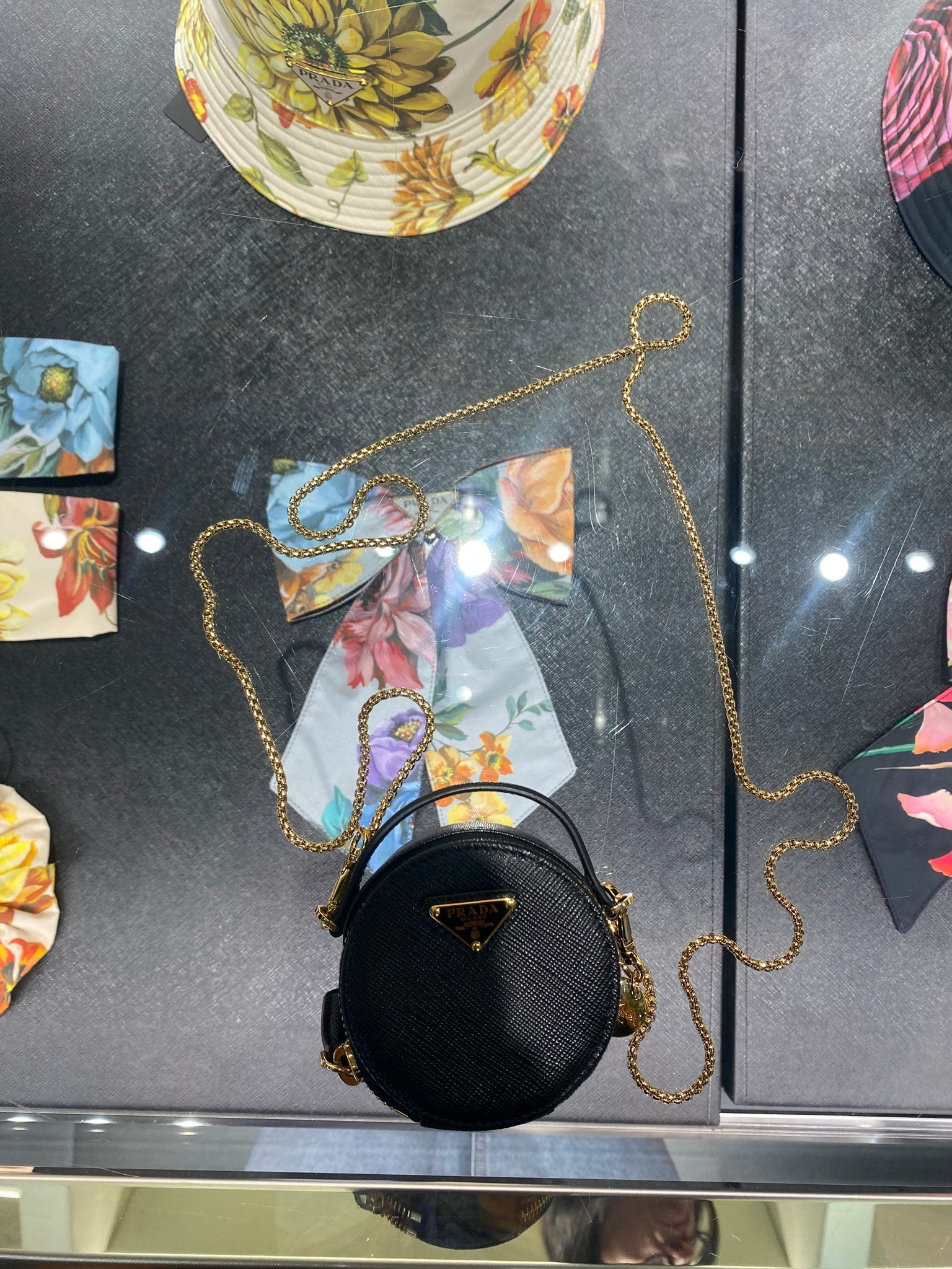 Prada Damska torebka na ramię czarnaPrada