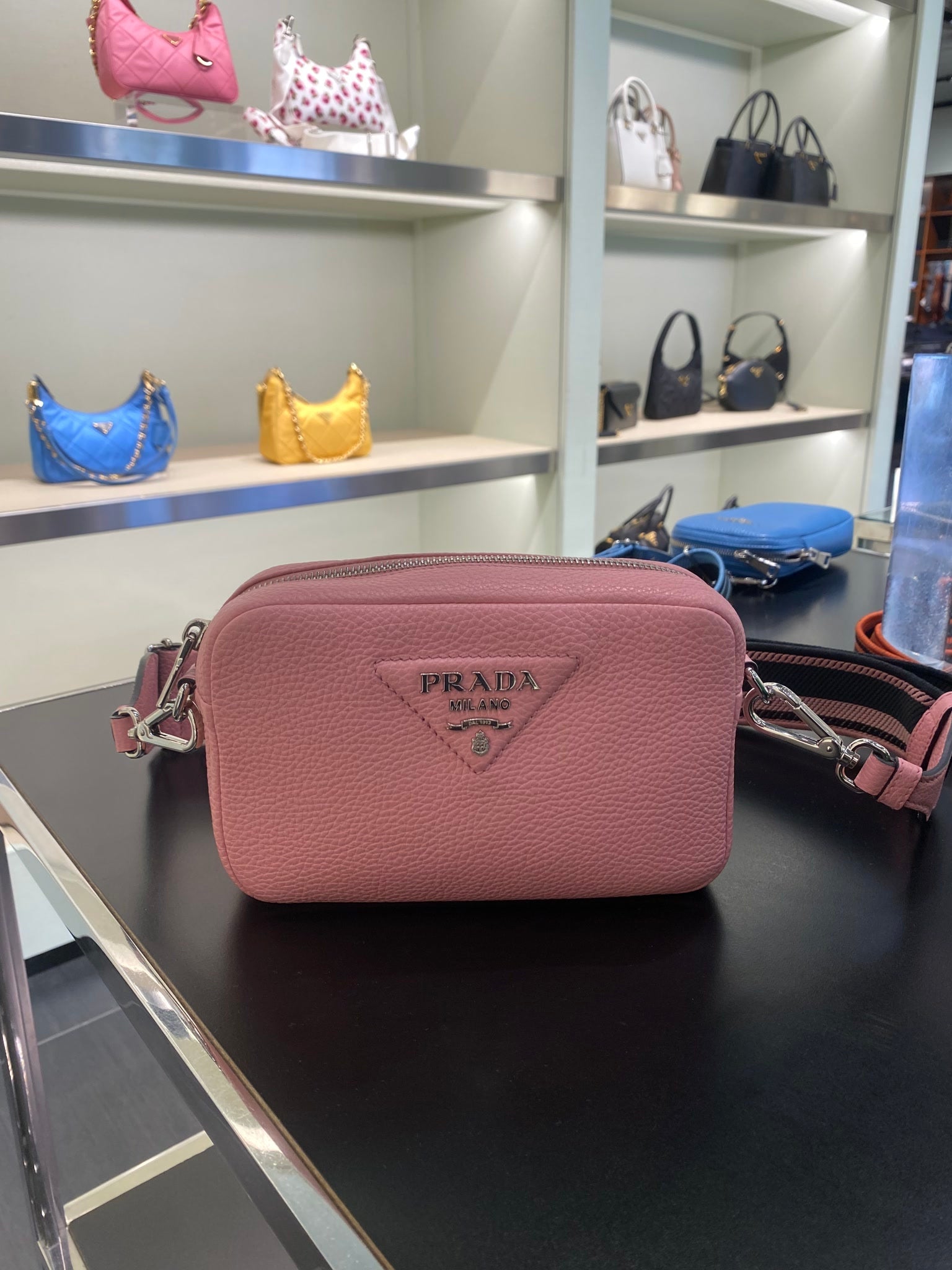 Prada Damska torebka na ramię różowaPrada