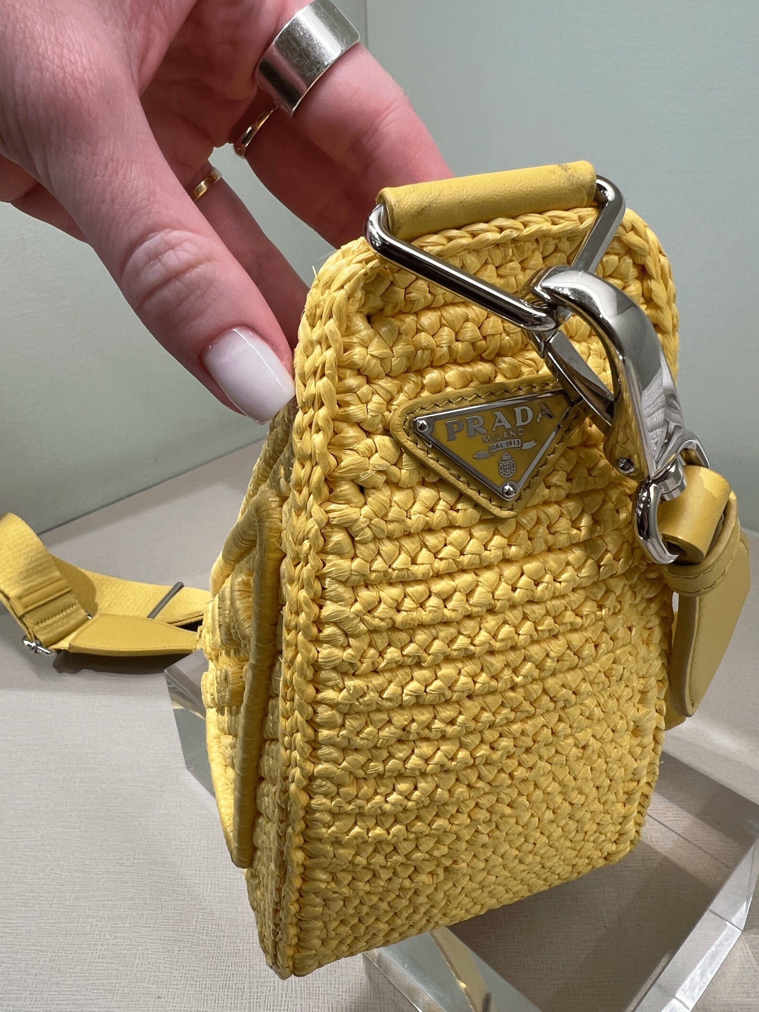 Prada Damska torebka pleciona żółta 1BH130Prada
