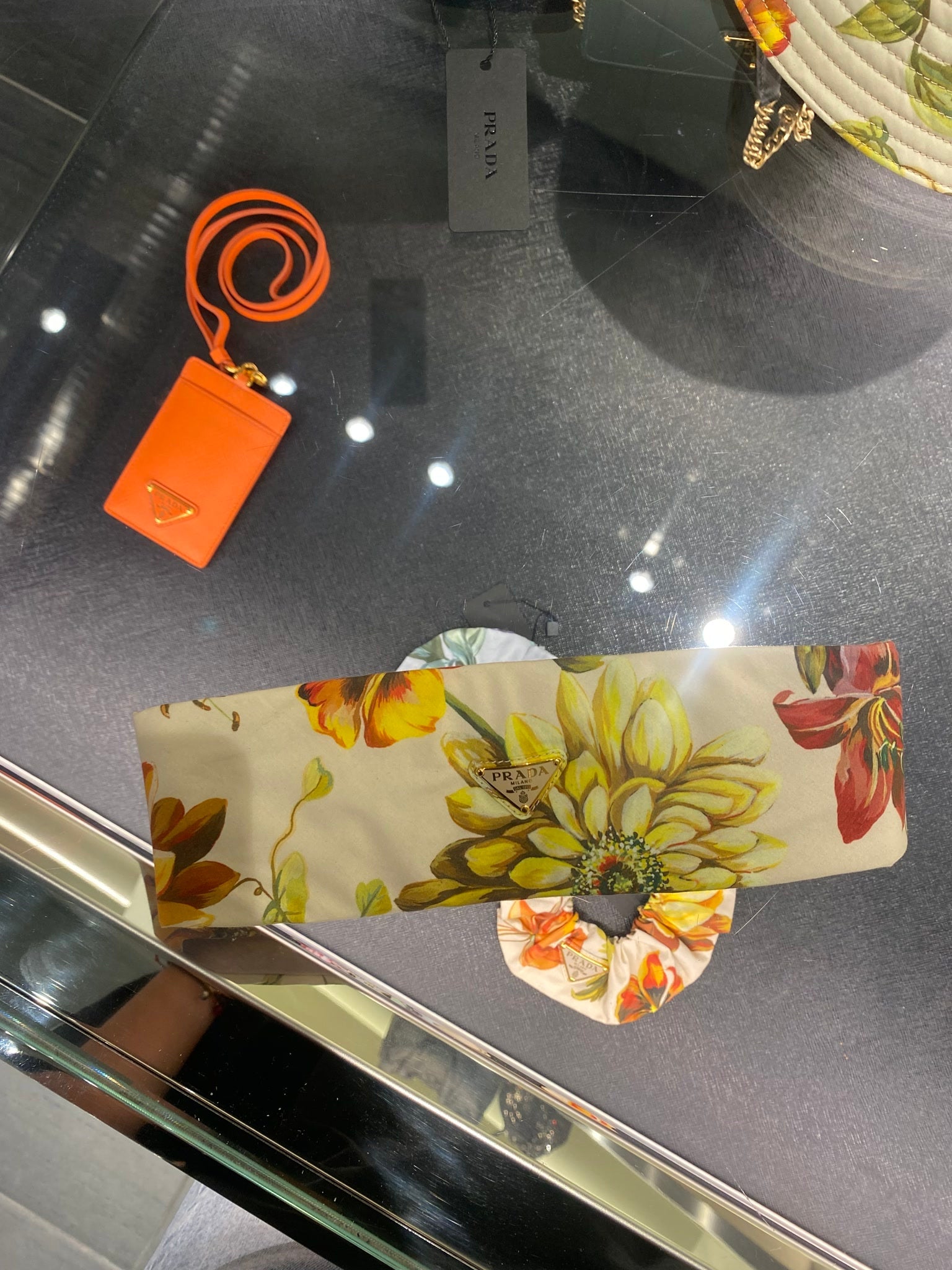 Prada Damskie akcesoria w kwiatyPrada