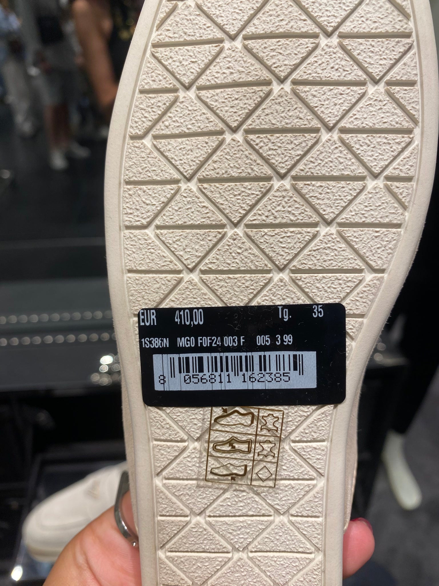 Prada Damskie buty skórzane kremowePrada