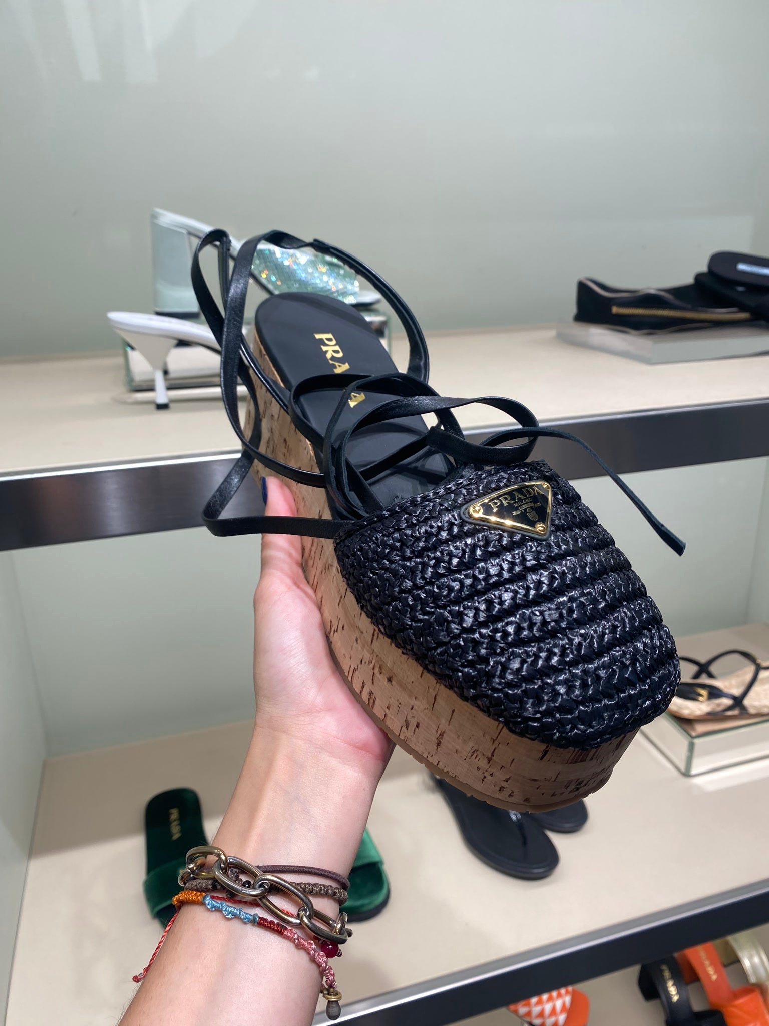 Prada Damskie sandały czarne rattanowePrada