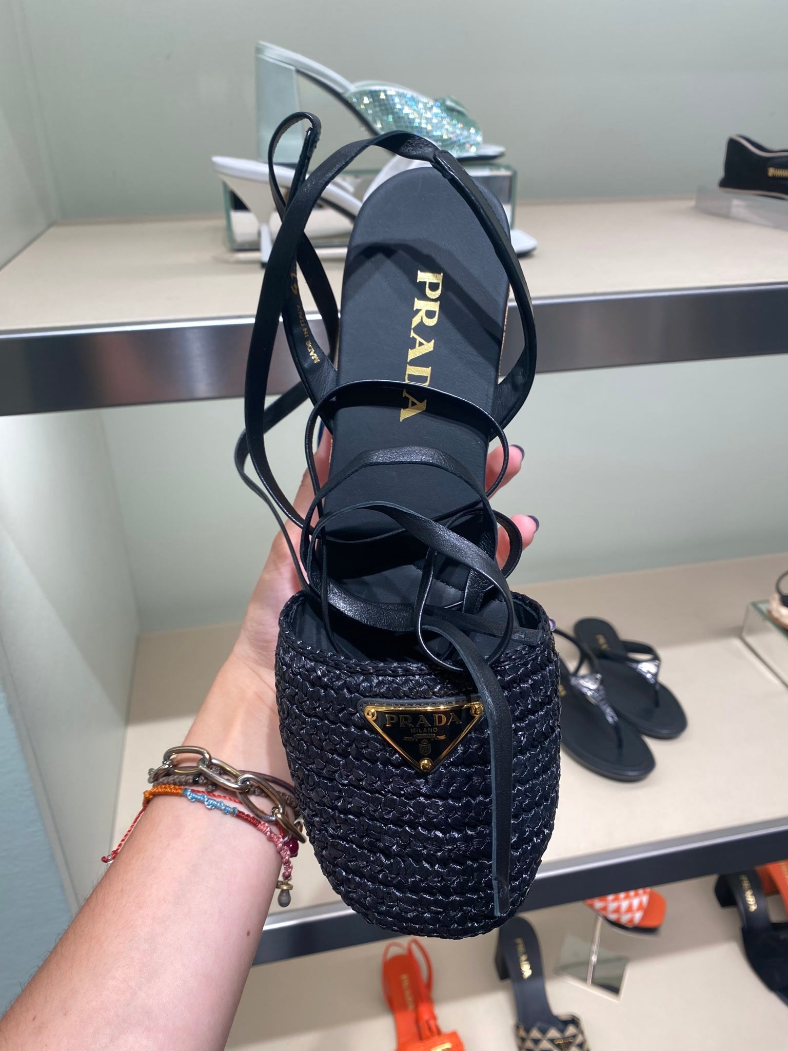 Prada Damskie sandały czarne rattanowePrada