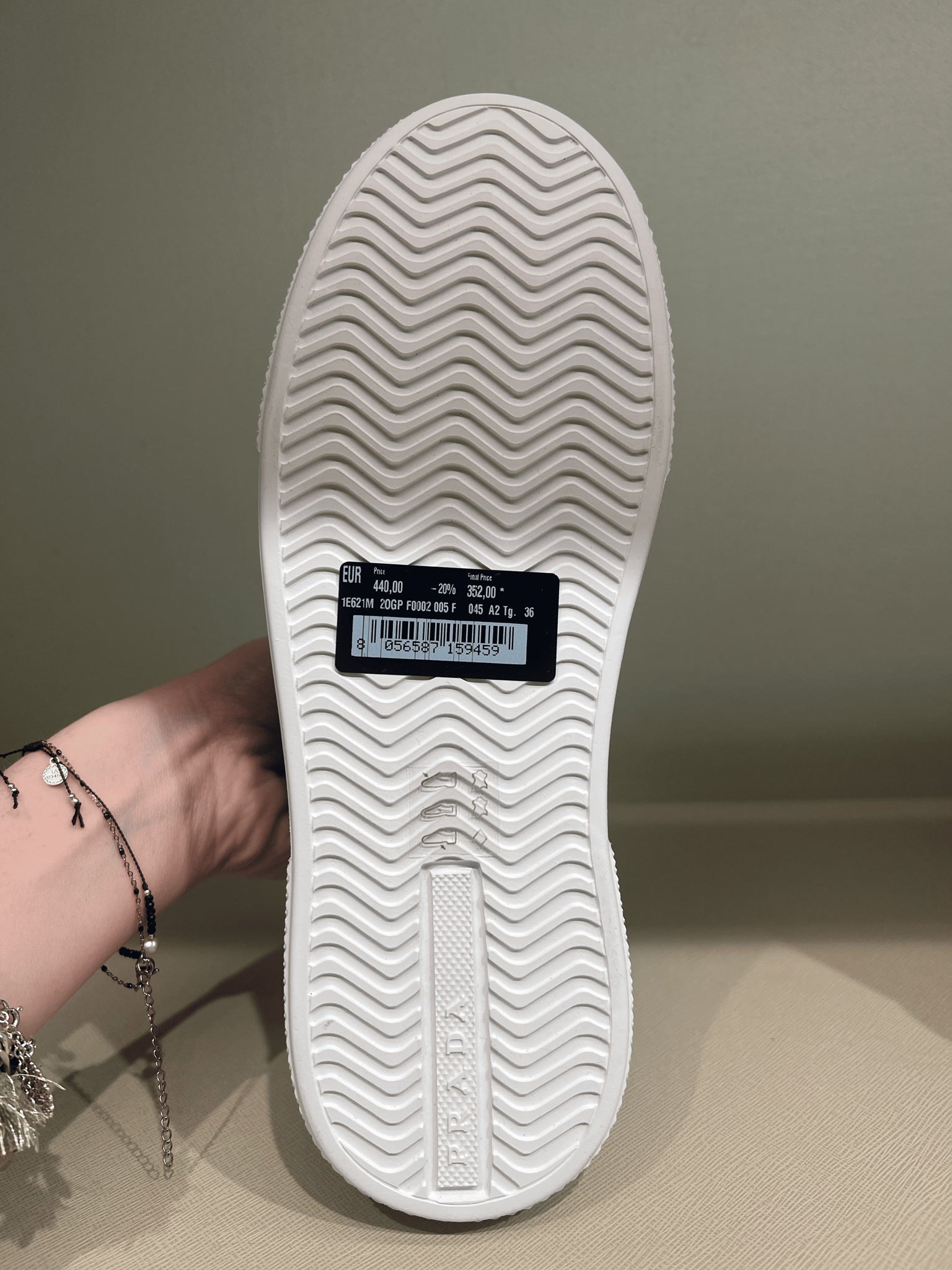 Prada Damskie sneakersy czarne skórzanePrada
