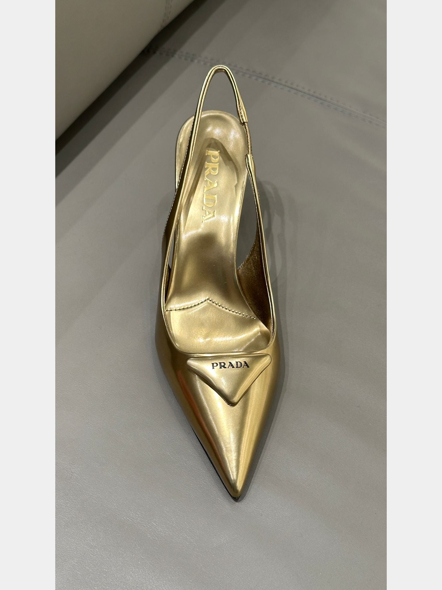 Prada F0522 D07 FPrada