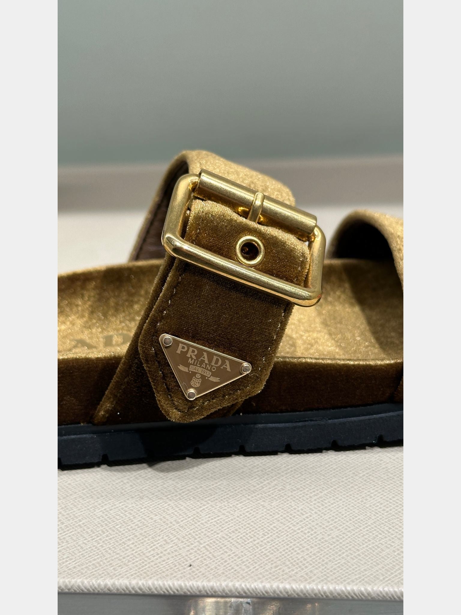 Prada Sandals Velvet goldPrada