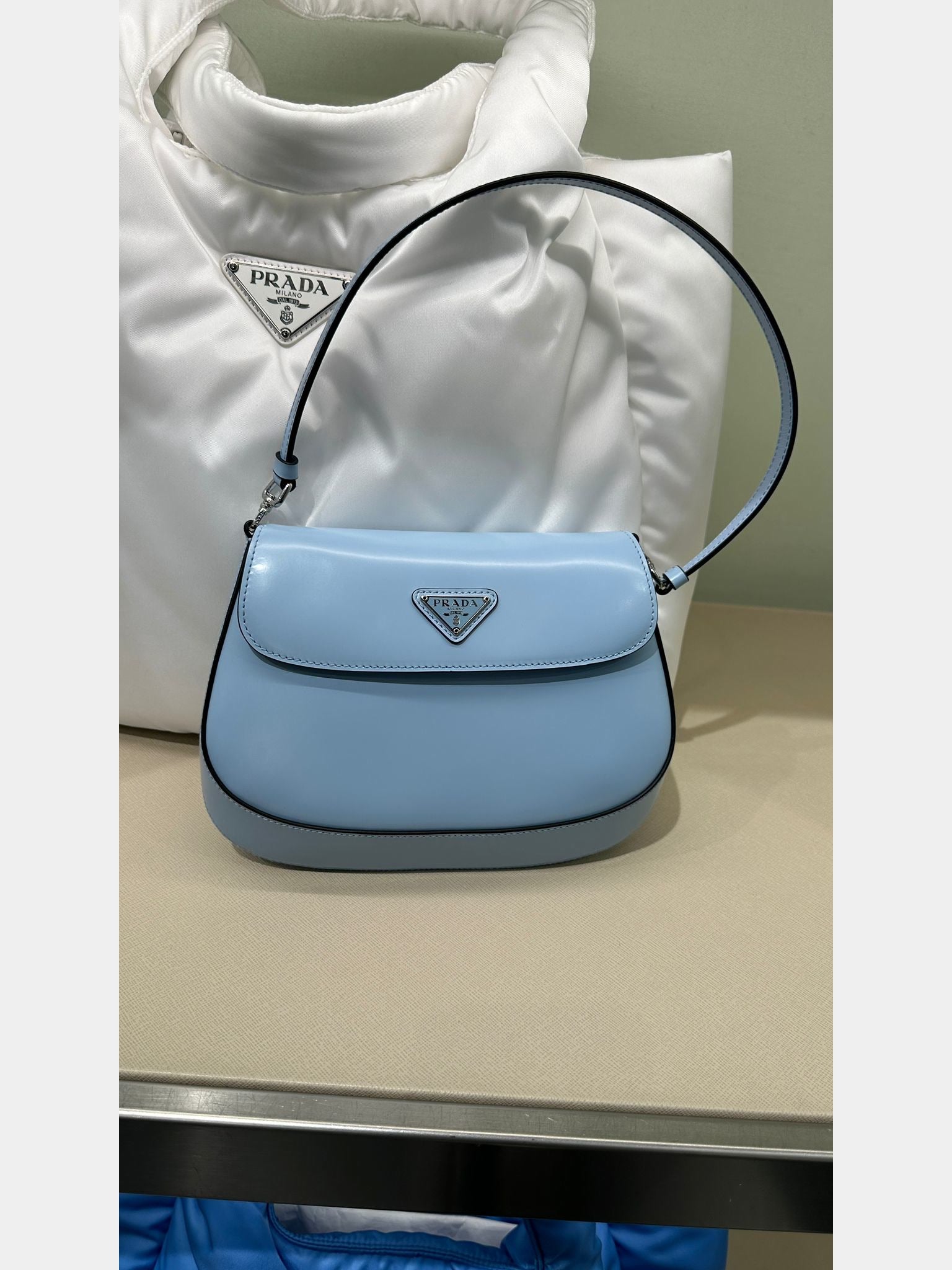Prada Z06 F02TG 001 VPrada