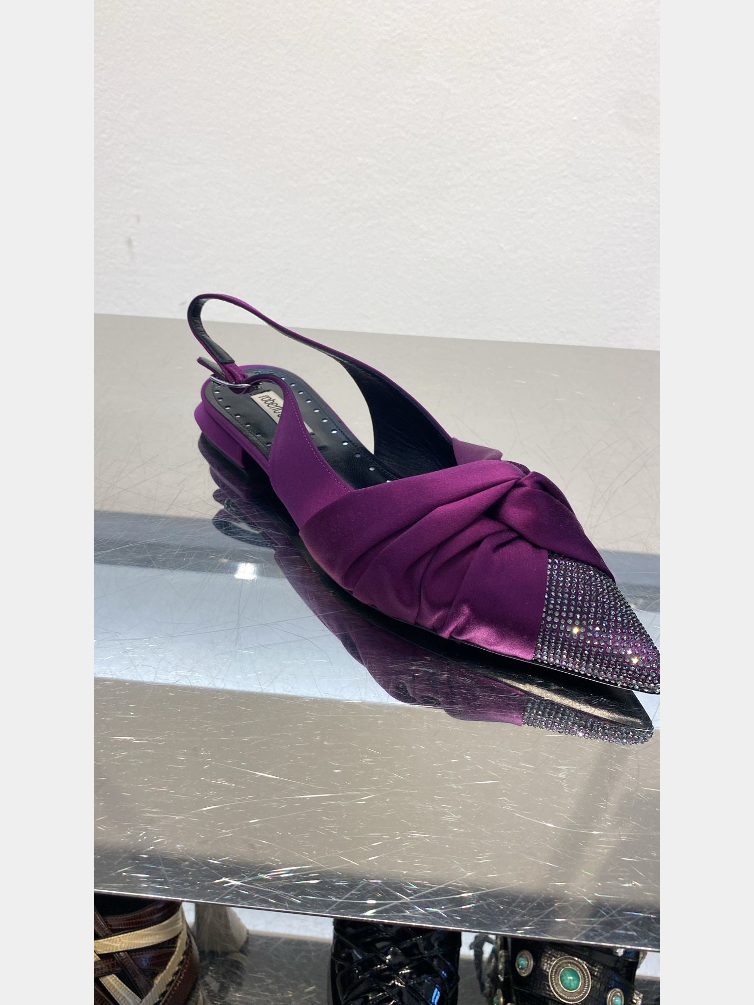 Roberto Cavalli Knot - detail crystal - embellished ballerina shoesRoberto Cavalli