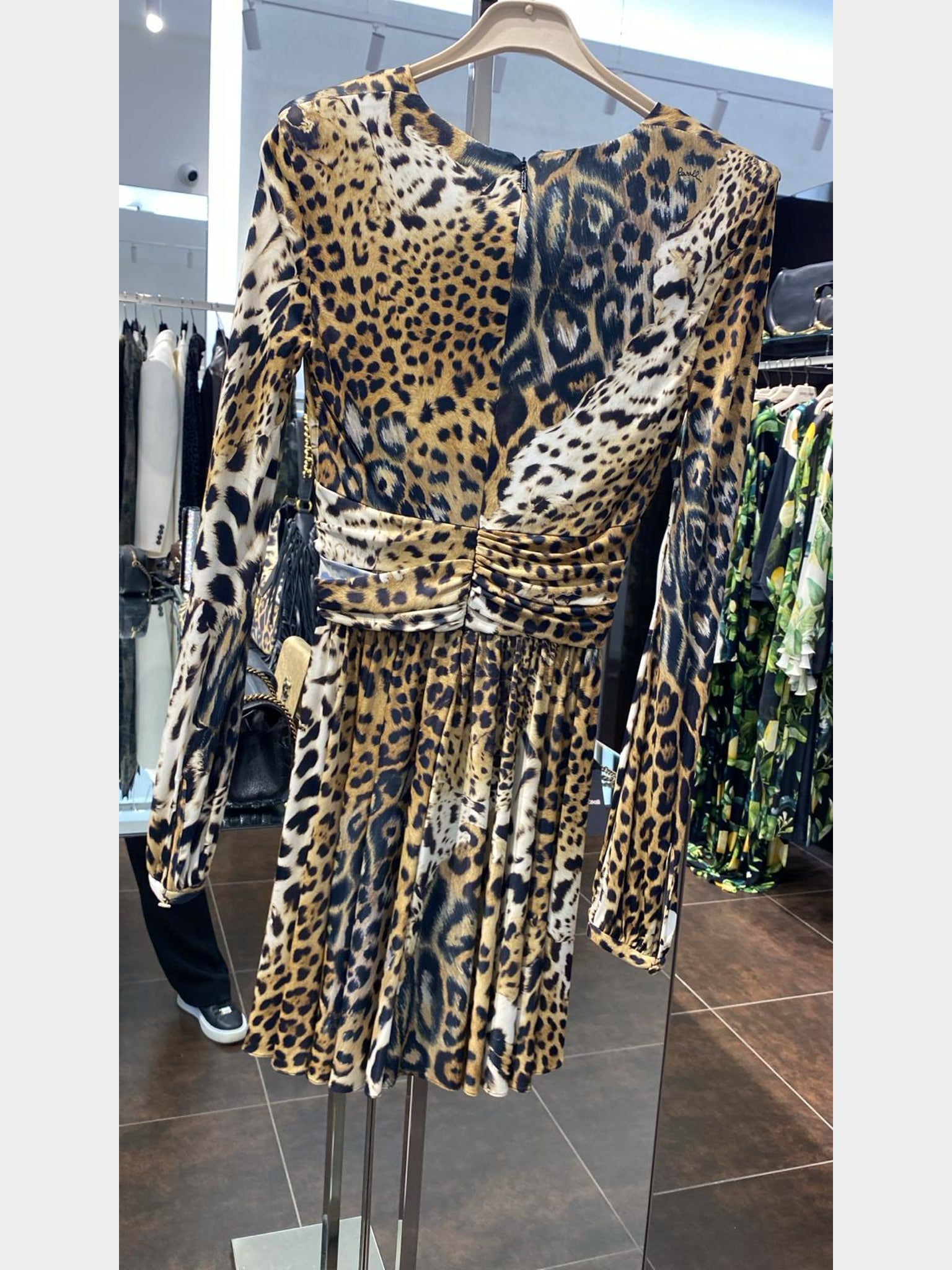 Roberto Cavalli Leopard - print long - sleeve midi dressRoberto Cavalli