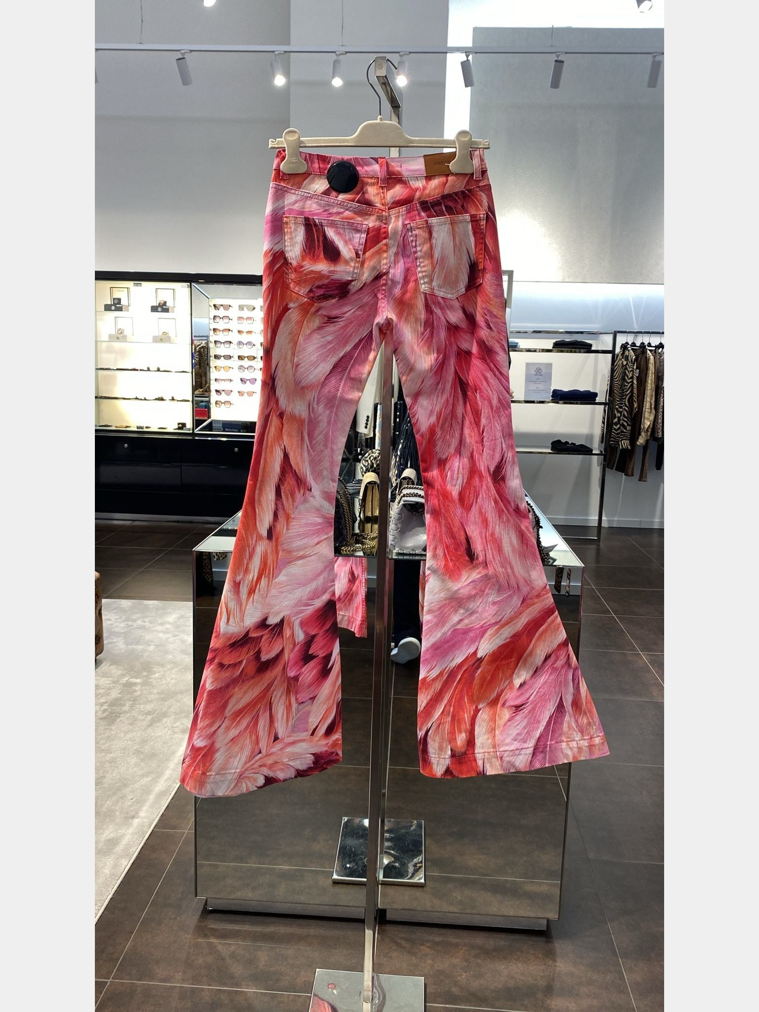 Roberto Cavalli plumage - print flared jeansRoberto Cavalli