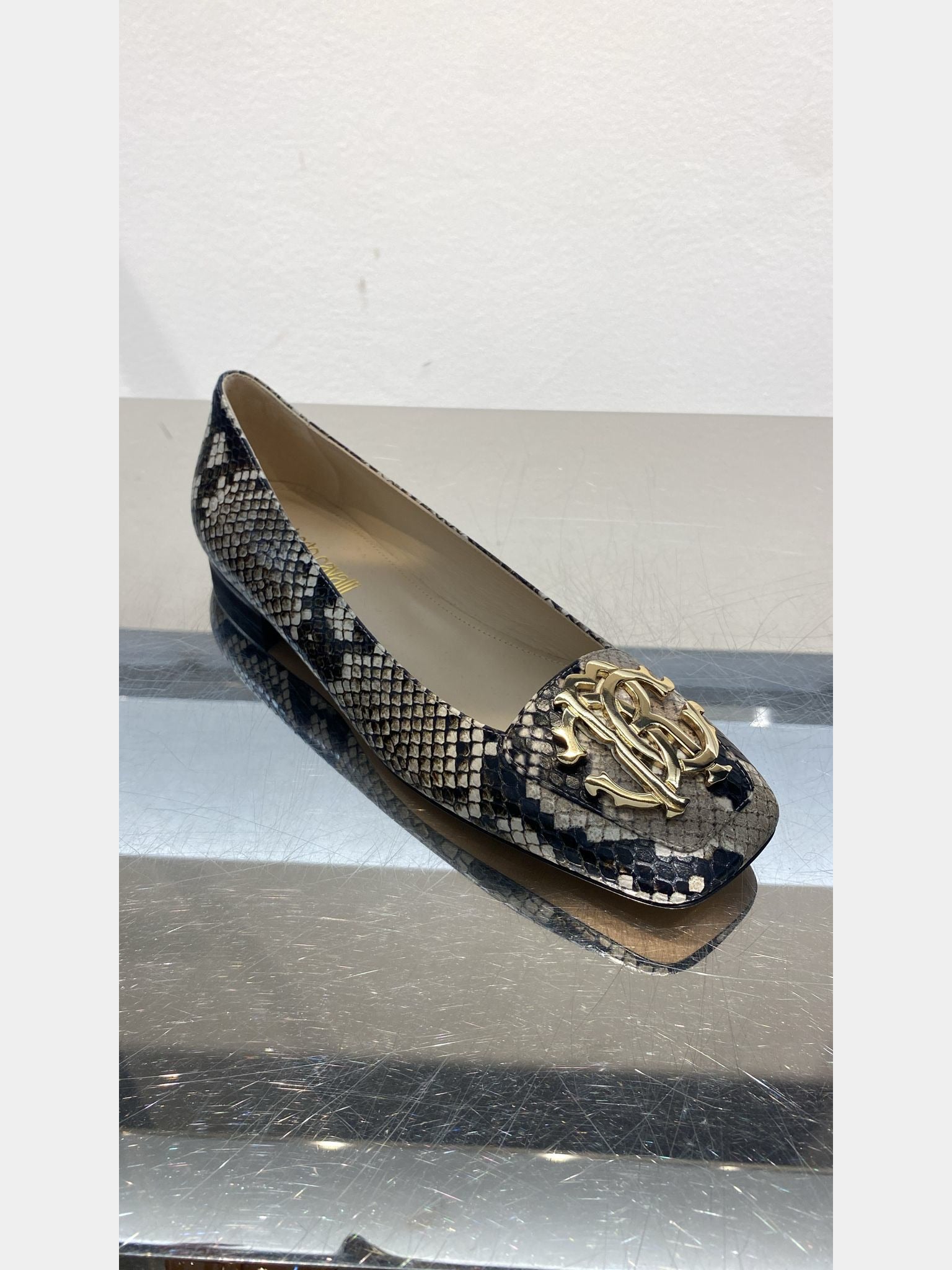 Roberto Cavalli Snake Print FlatsRoberto Cavalli