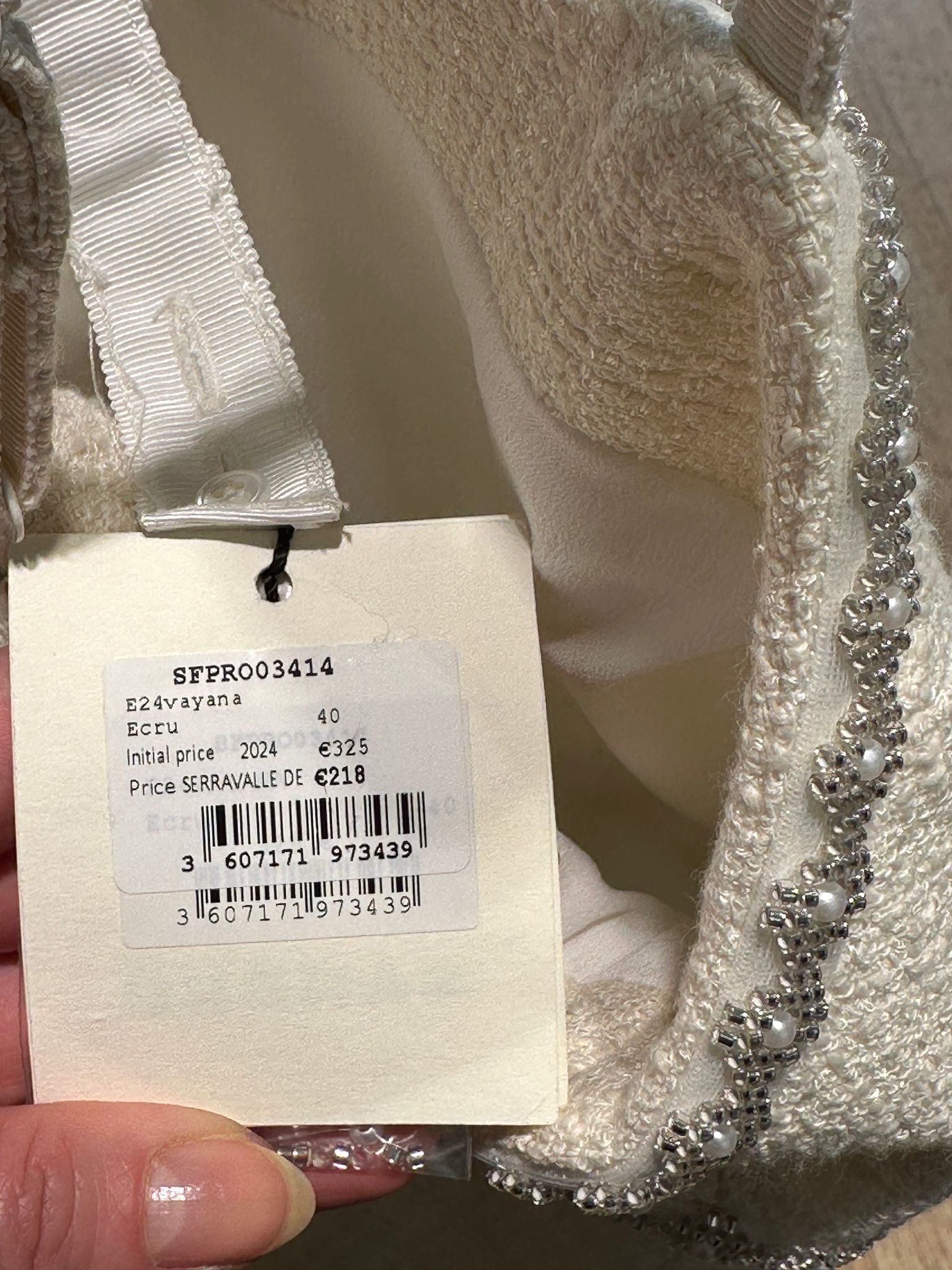 Sandro E24vayanaSandro