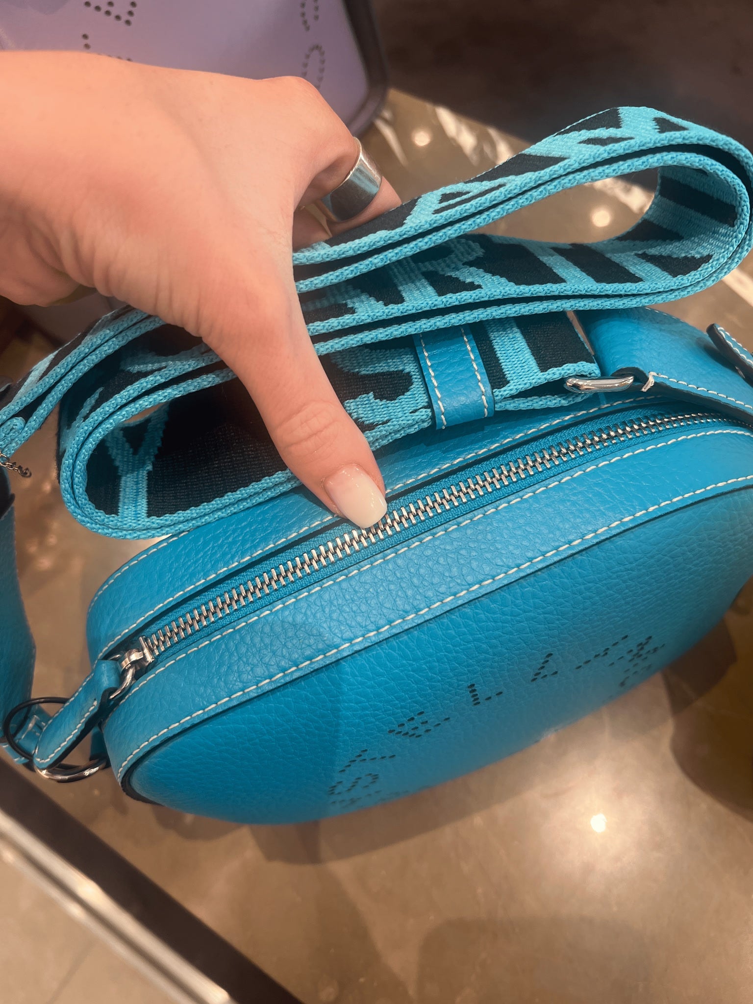 Stella McCartney Damska torebka Small Camera Bag niebieskaStella Mccartney
