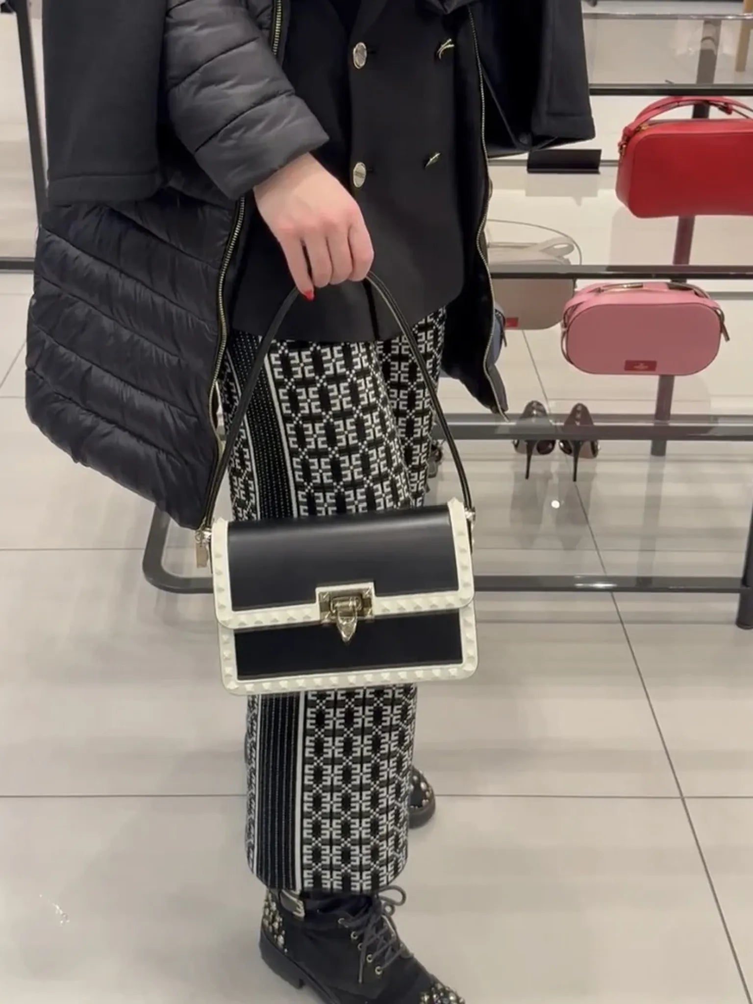 Valentino Nero/Ivory BagValentino