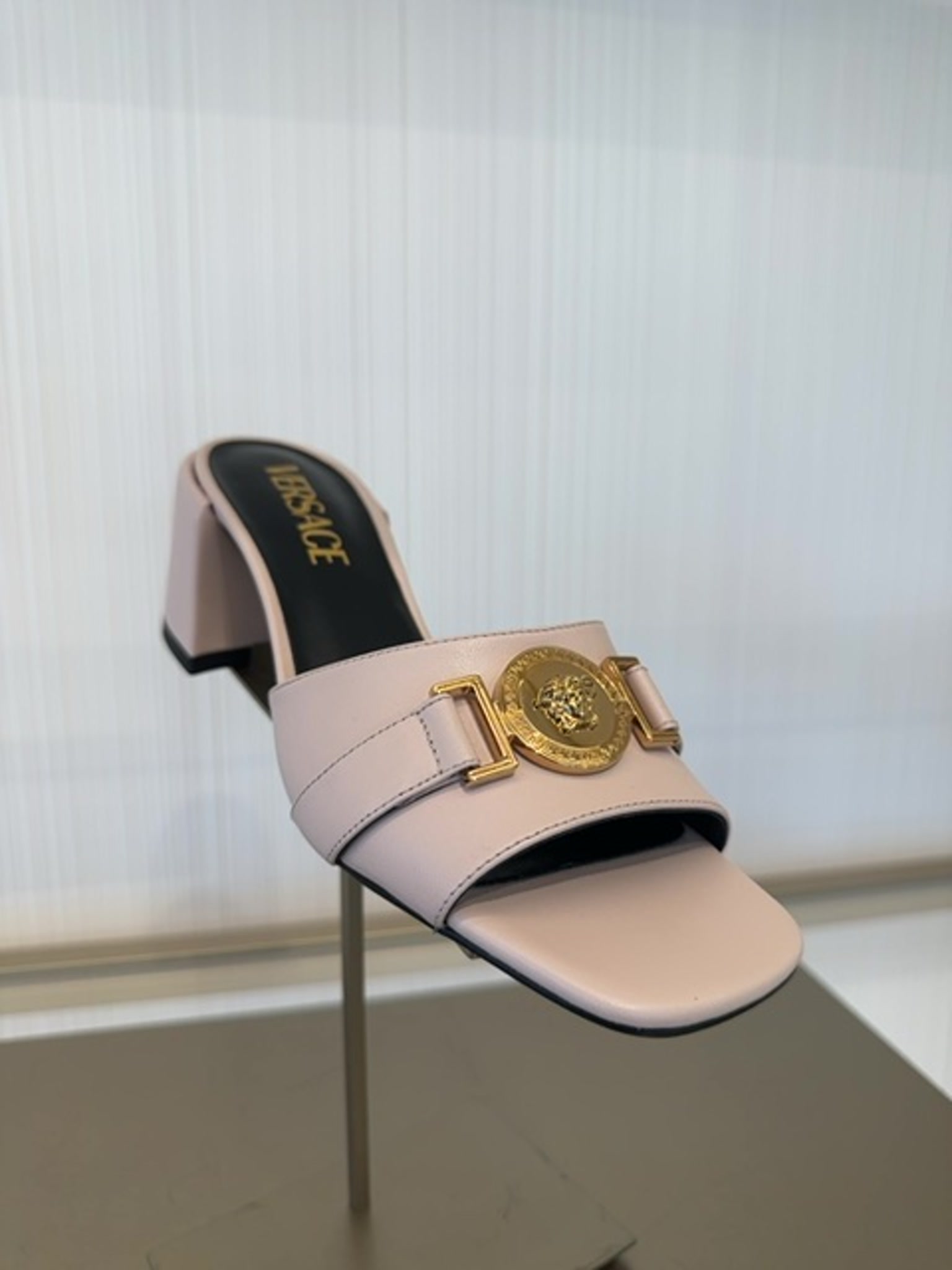 Versace Shoes Vitello+ Metal beigeVersace