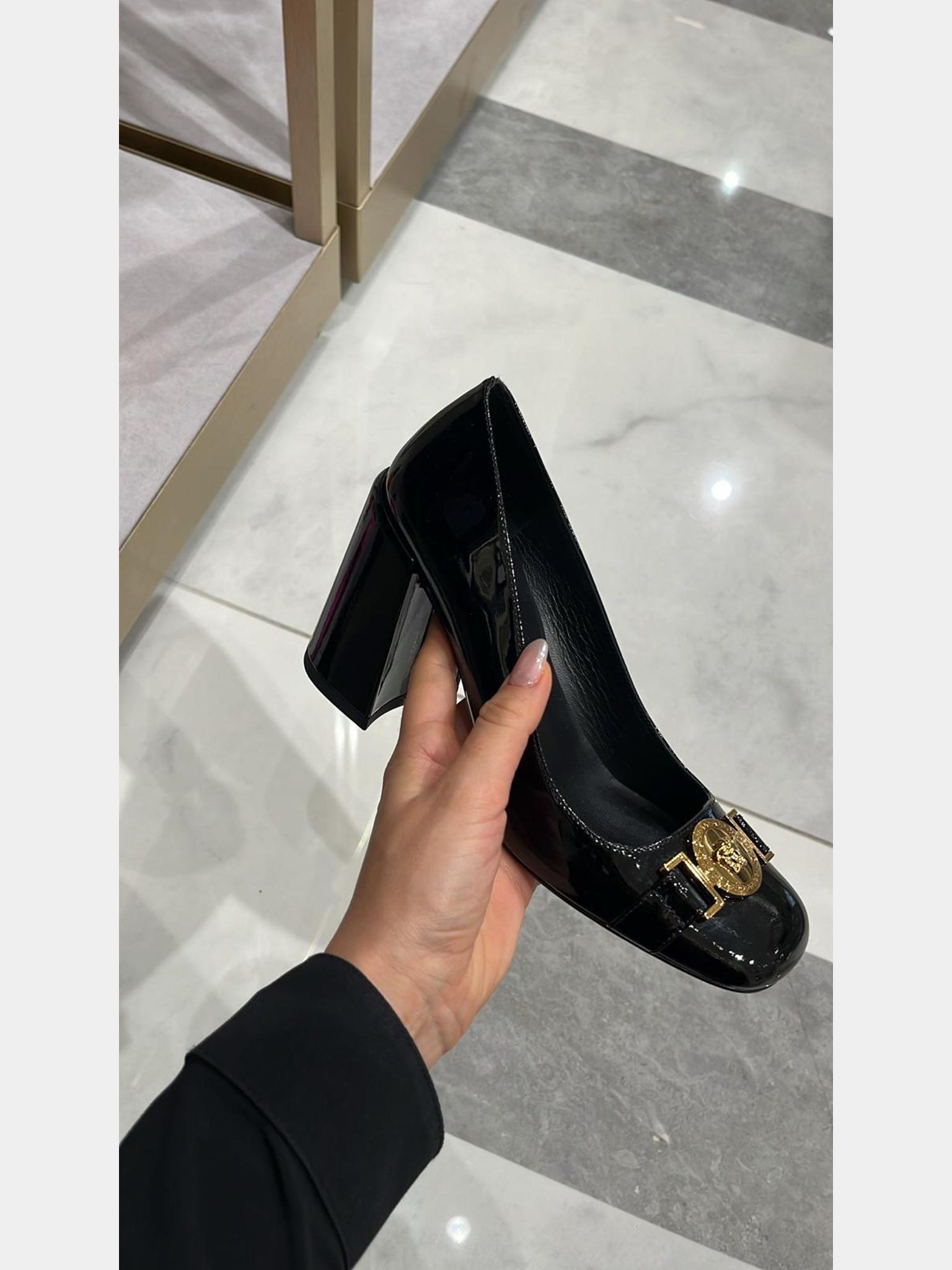 Versace ShoesVersace