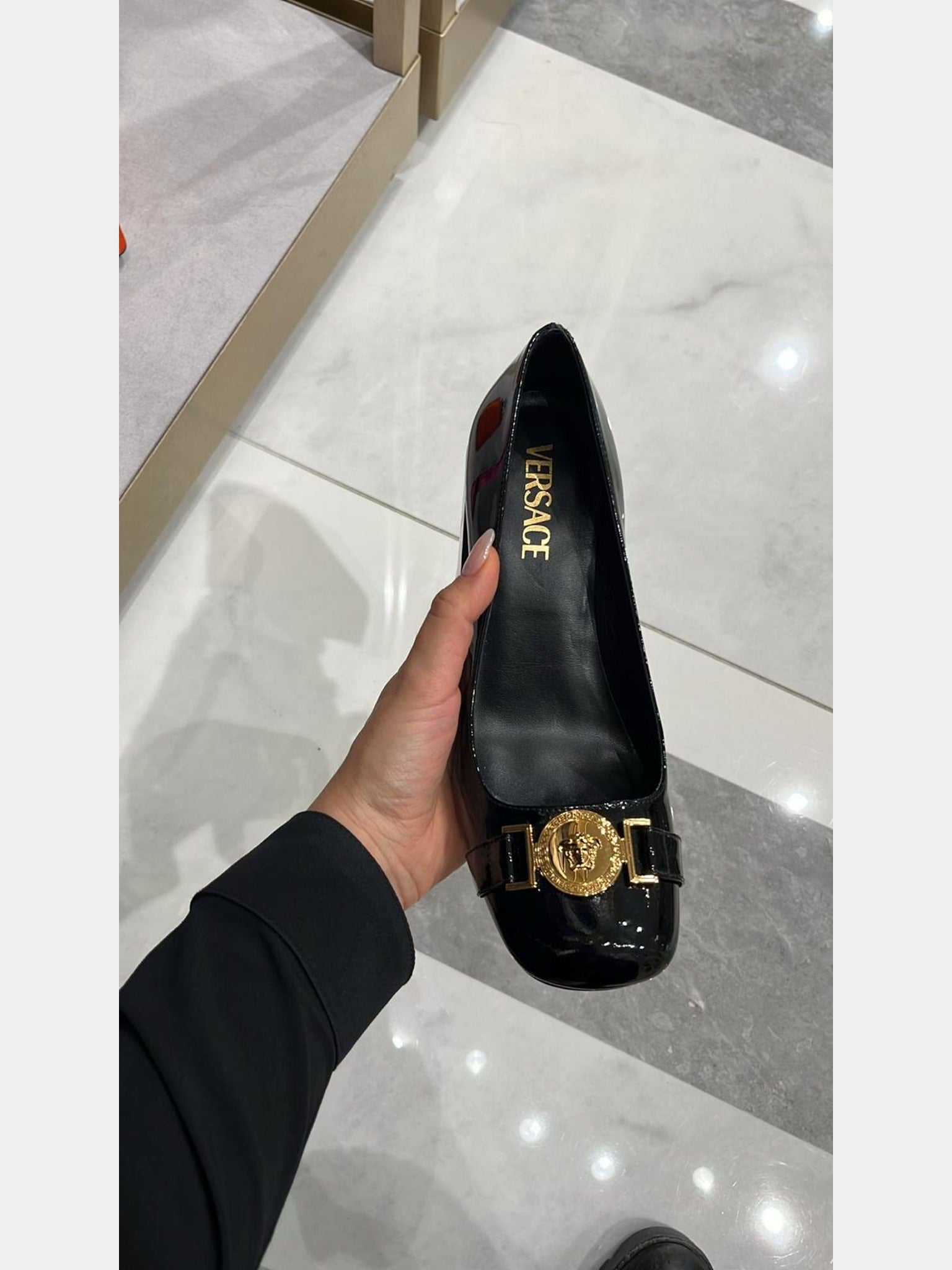 Versace ShoesVersace