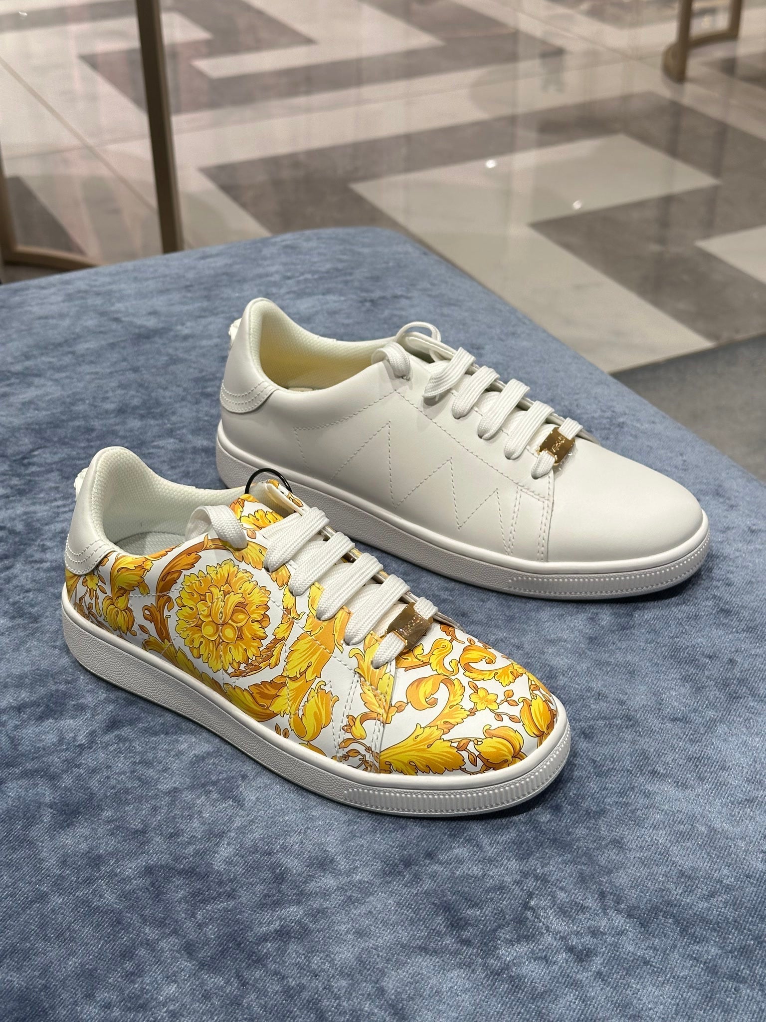 Versace Sneakers Vitello Stampa BaroccVersace