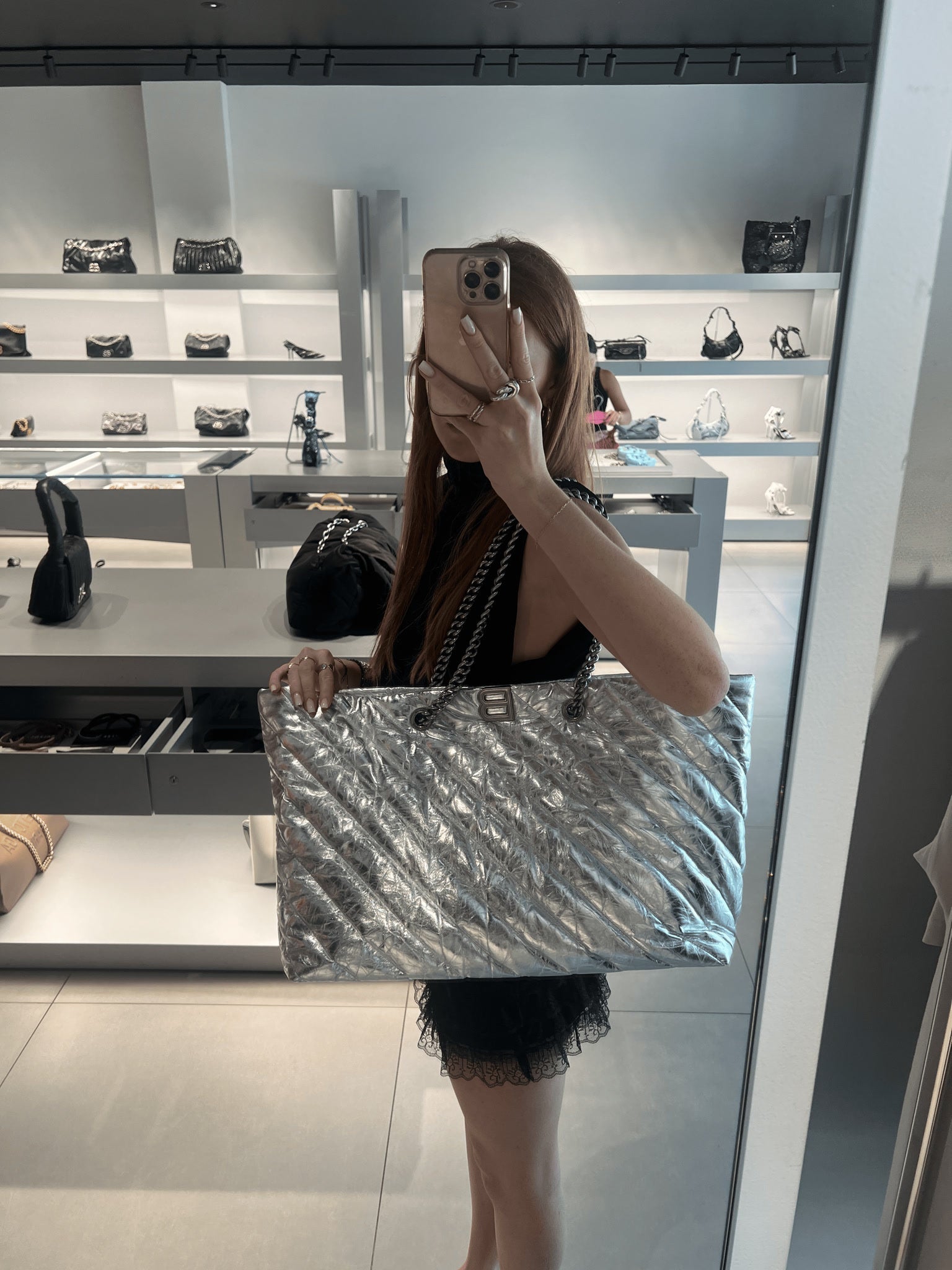 Balenciaga Damska torebka metalizowana srebrnaBalenciaga