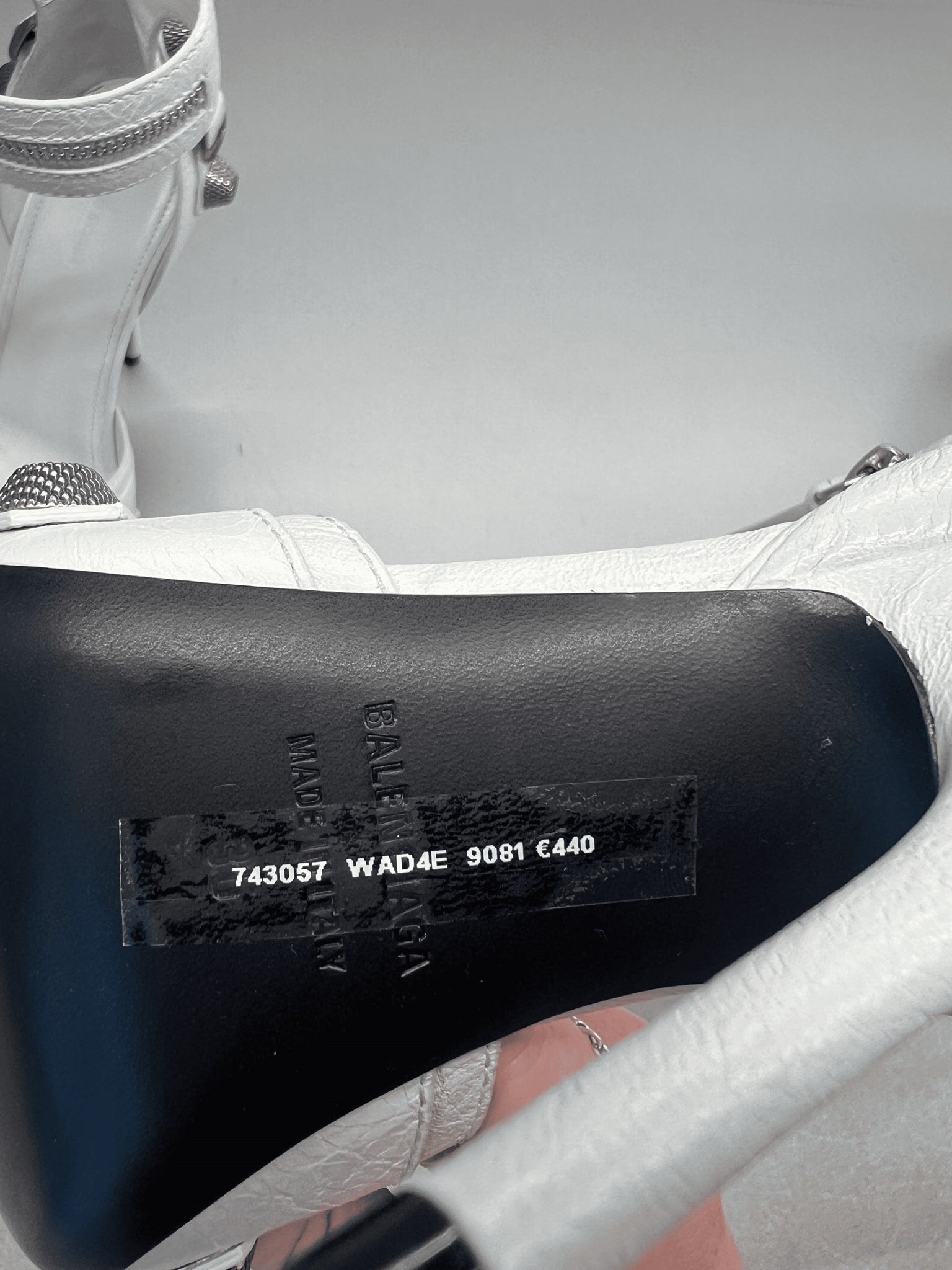 Balenciaga Damskie sandały skórzane białeBalenciaga