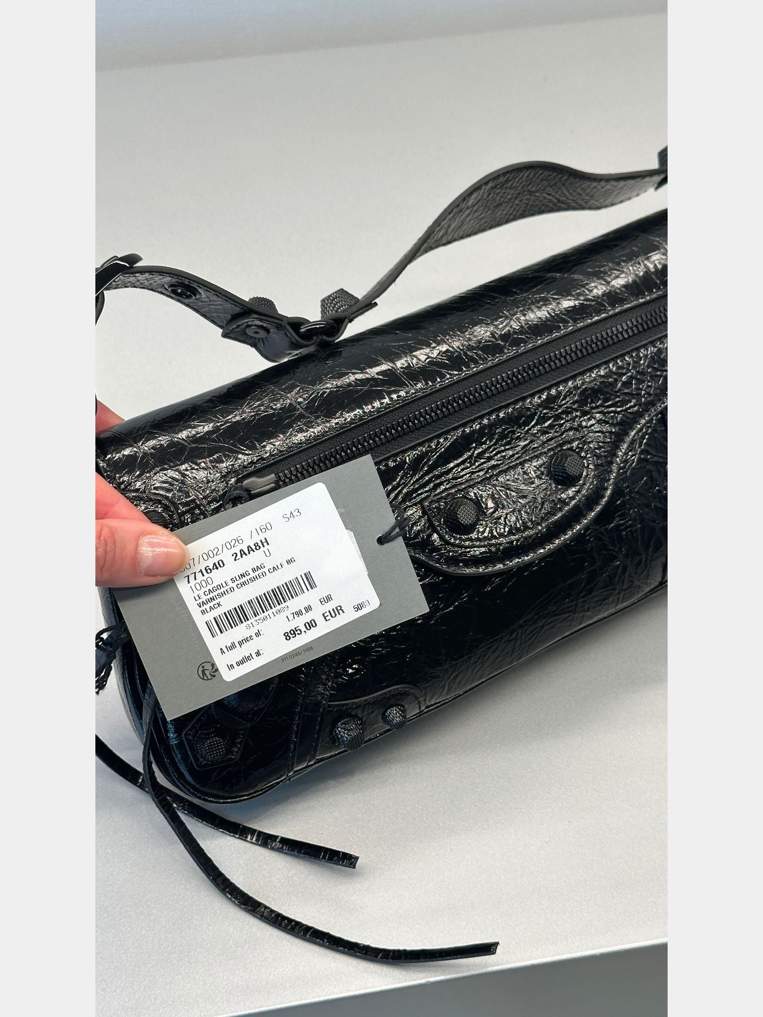 Balenciaga Le Cagole Shoulder Sling BagBalenciaga