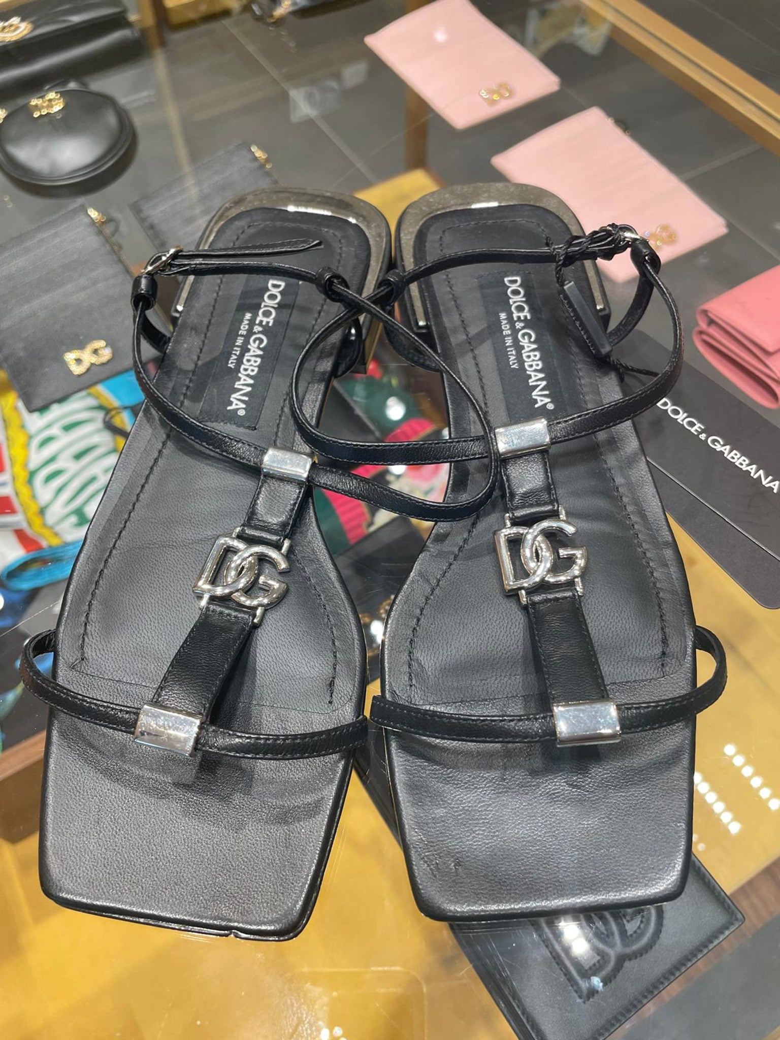 Dolce & Gabbana Damskie sandały skóra czarneDolce & Gabbana