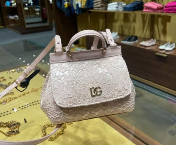 Dolce & Gabbana Torebka Skórzana z Koronką Cordonetto lace mini Sicily bag EB0003AJ63280403Dolce & Gabbana