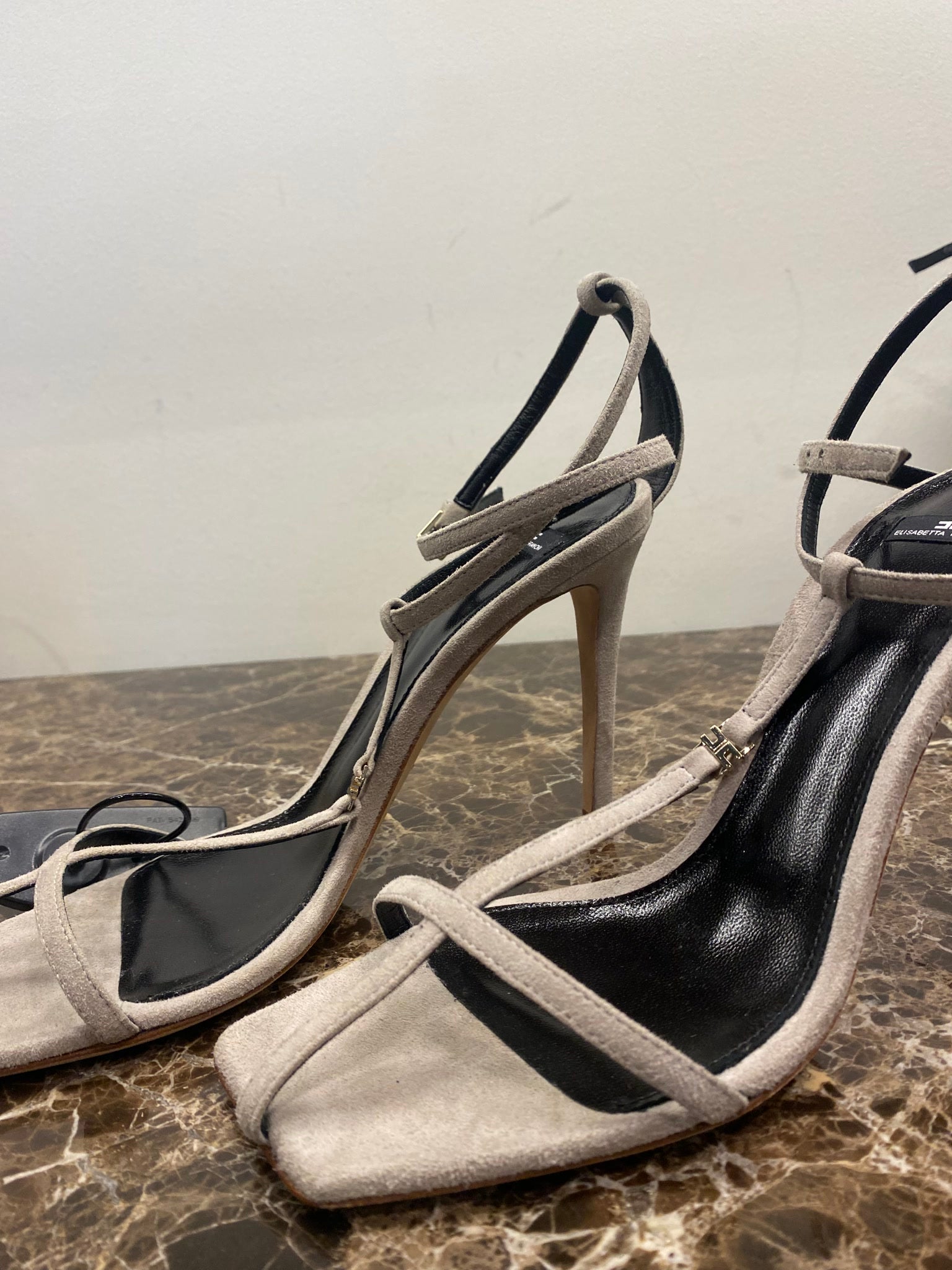 Elisabetta Franchi Damskie sandały perłaElisabetta Franchi