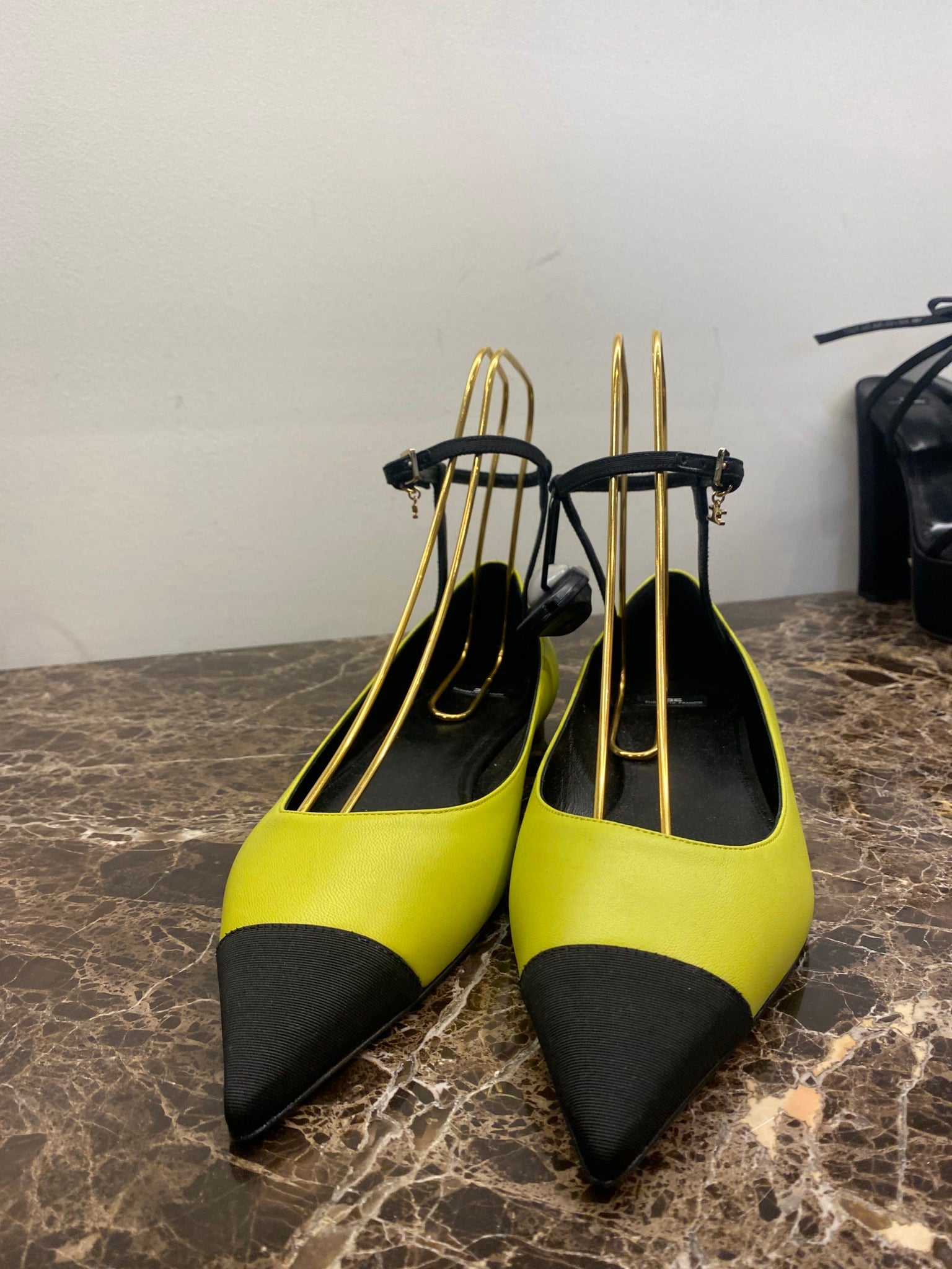 Elisabetta Franchi Damskie szpilki Cedro NeroElisabetta Franchi