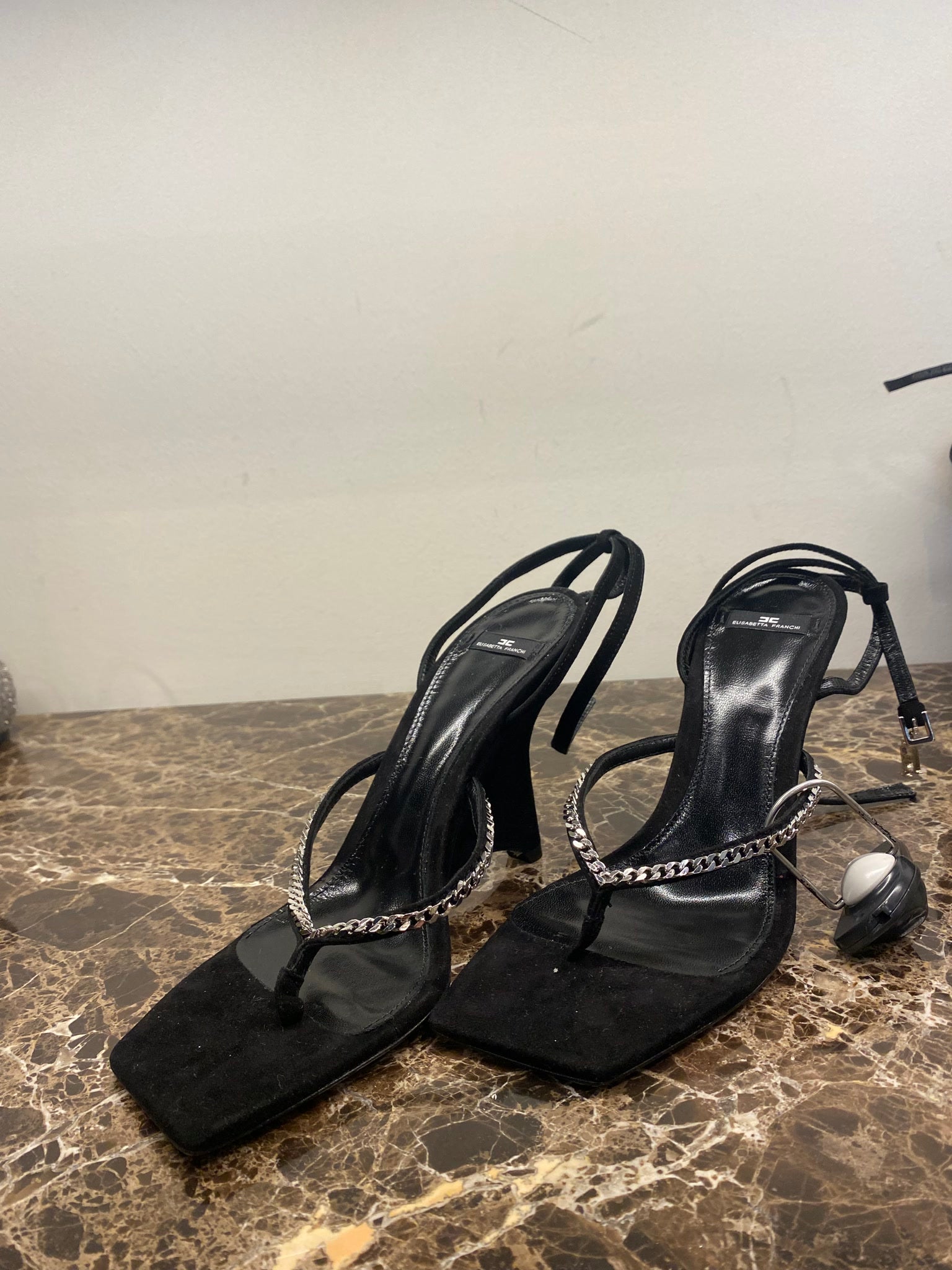Elisabetta Franchi Damskie szpilki czarneElisabetta Franchi