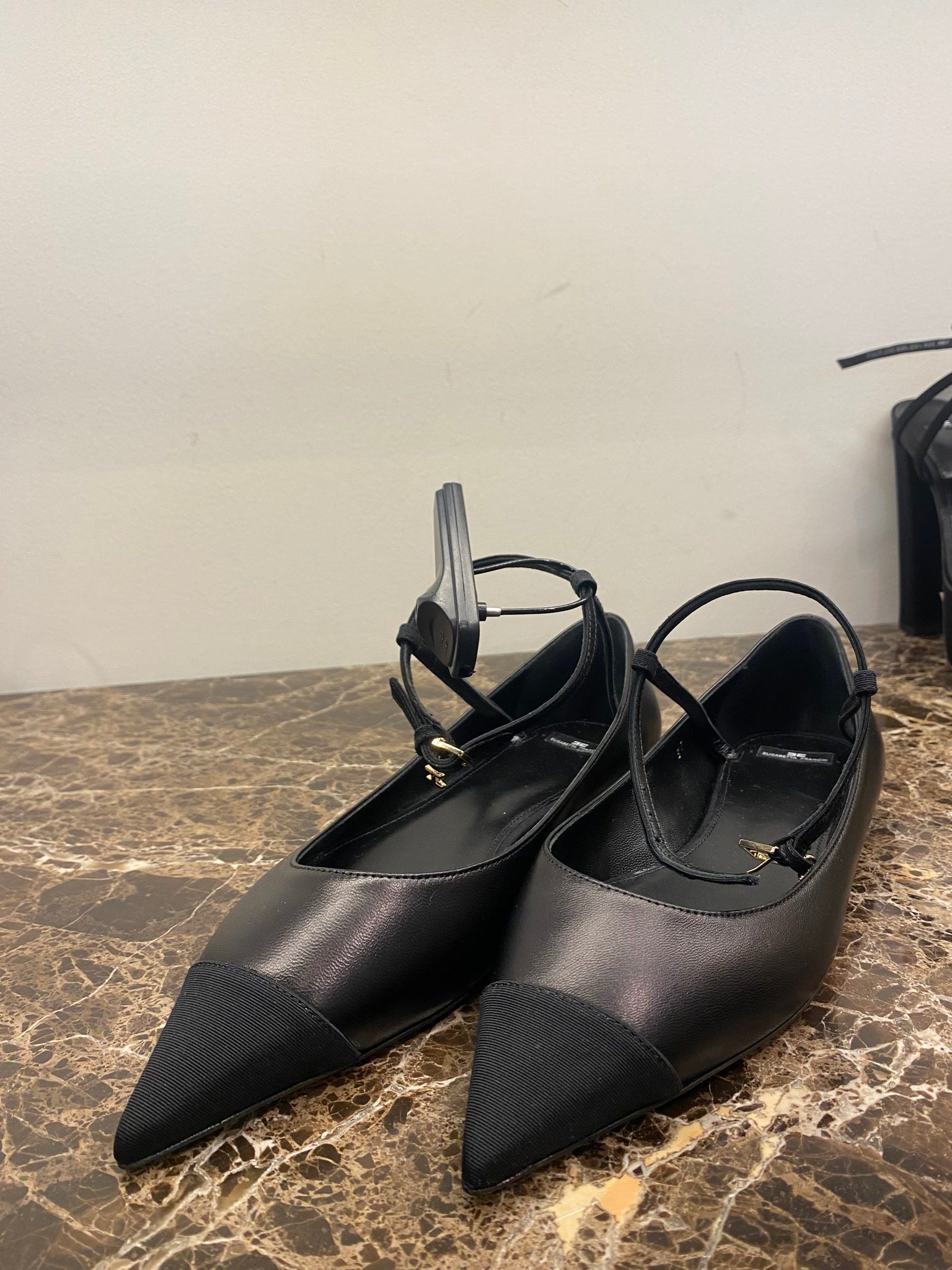 Elisabetta Franchi Damskie szpilki skórzane czarneElisabetta Franchi