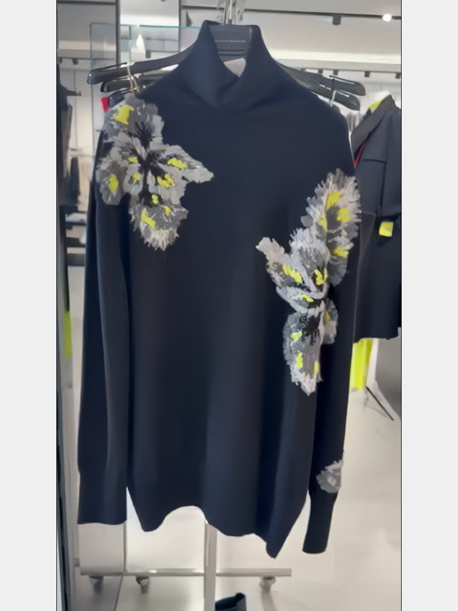 Ermanno Scervino Floral SweaterErmanno Scervino
