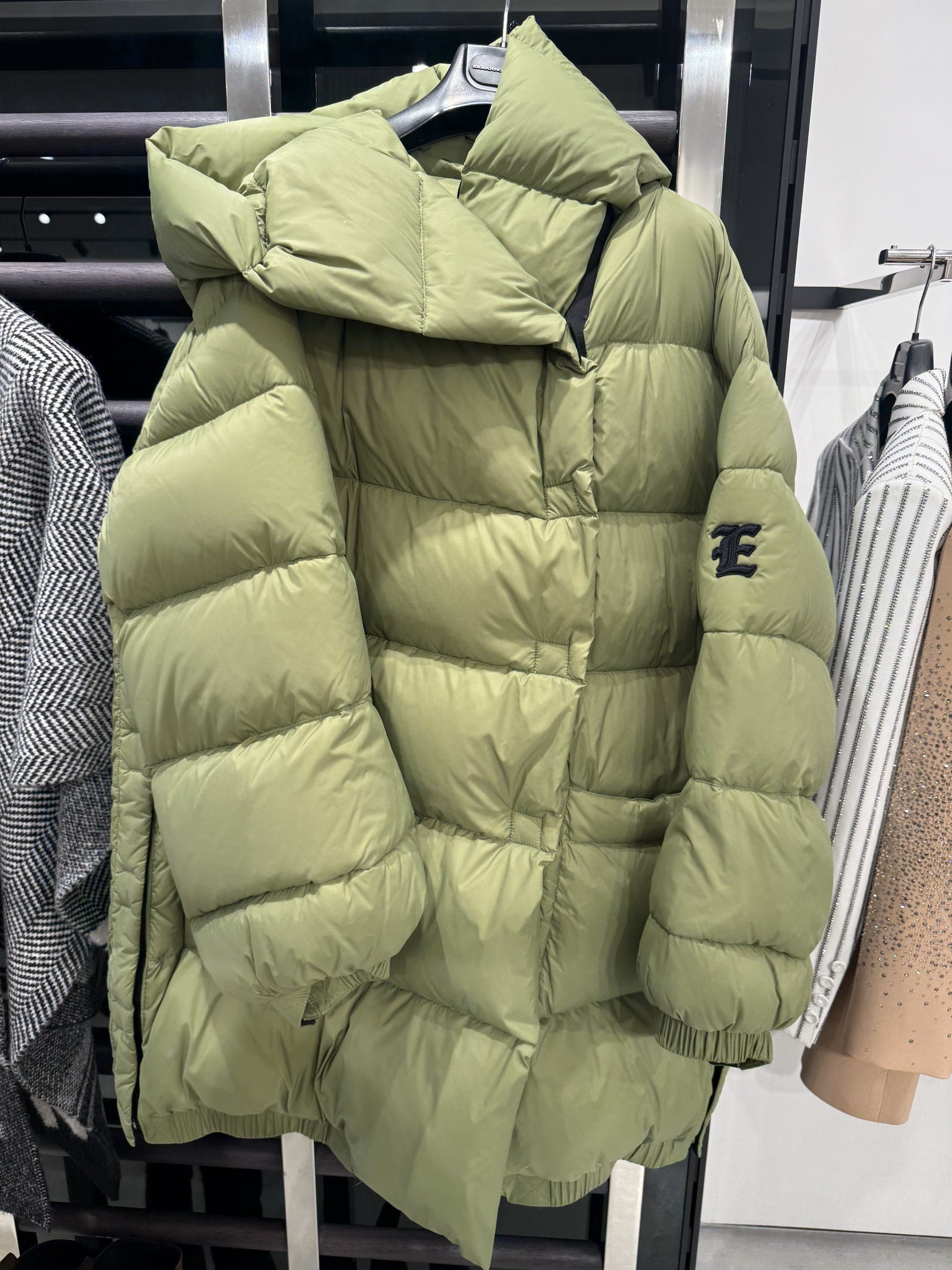 Ermanno Scervino Green Puffer JacketErmanno Scervino