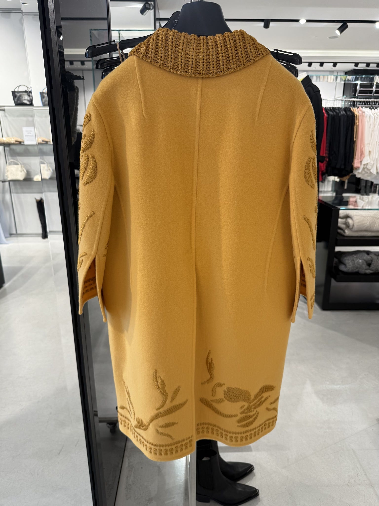 Ermanno Scervino Yellow Embroidered CoatErmanno Scervino