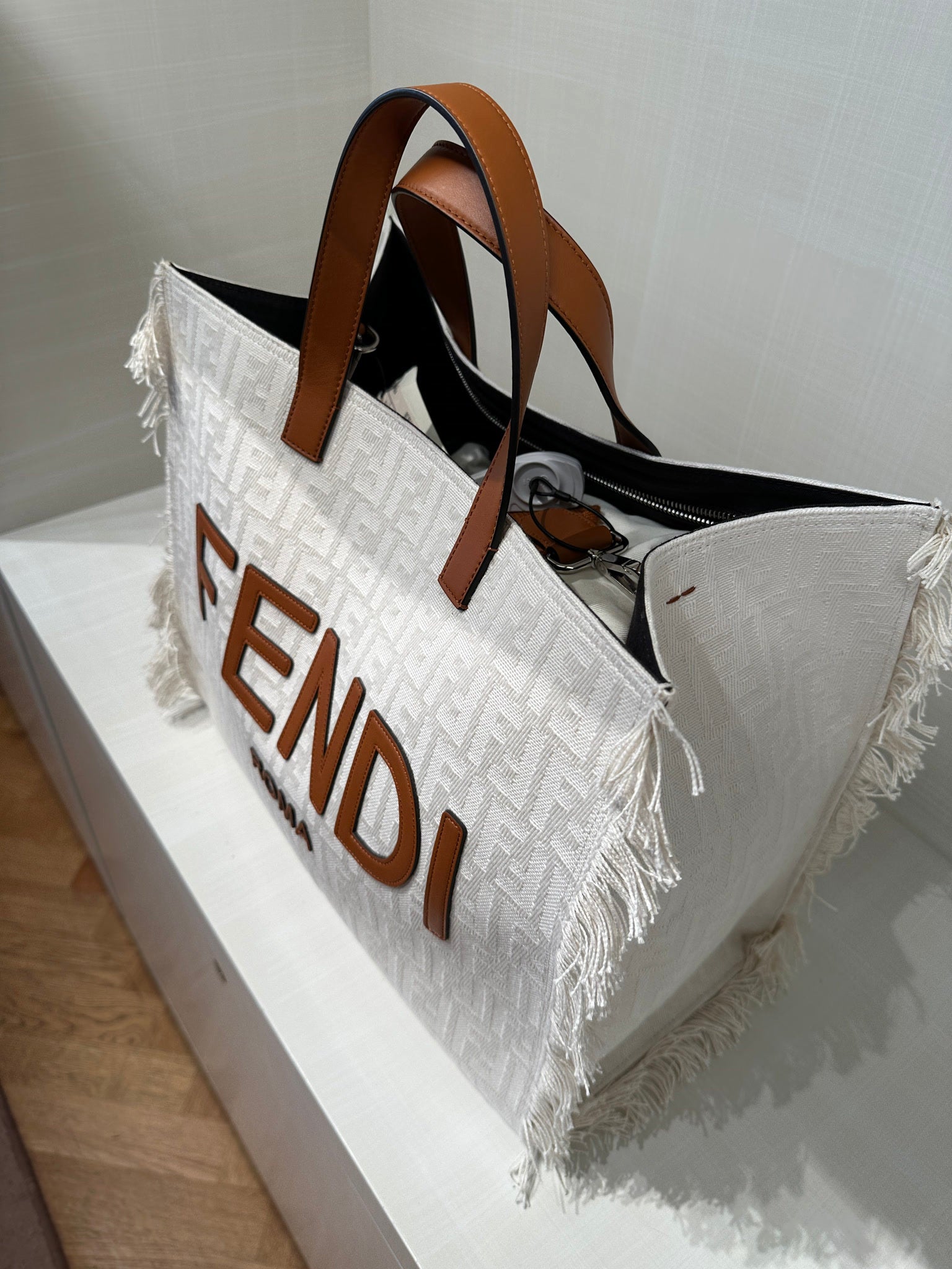 Fendi M.Shopping BagFendi