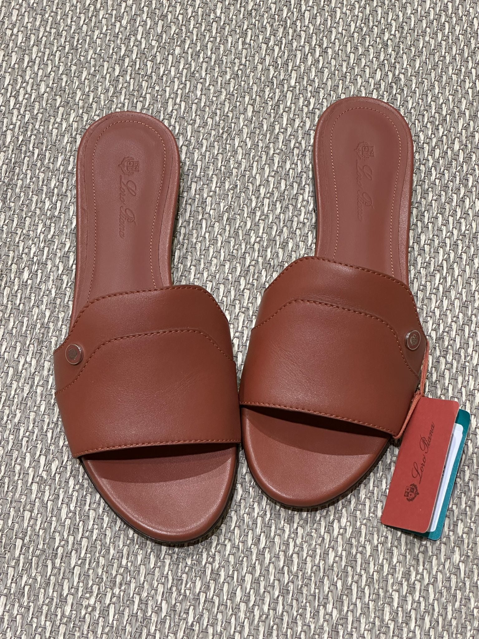 Sesia Slipper Flat