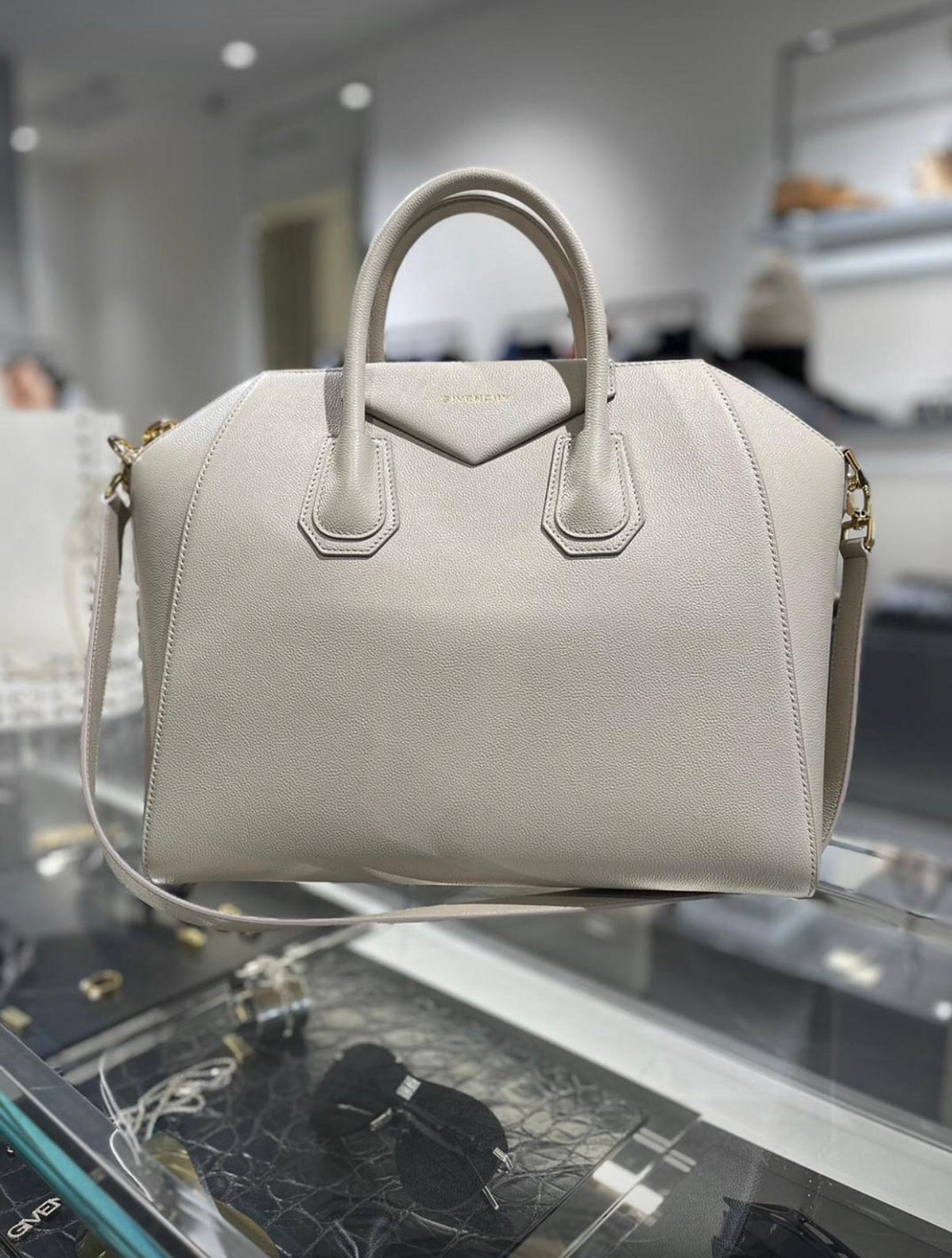 Givenchy Antigona BagGivenchy