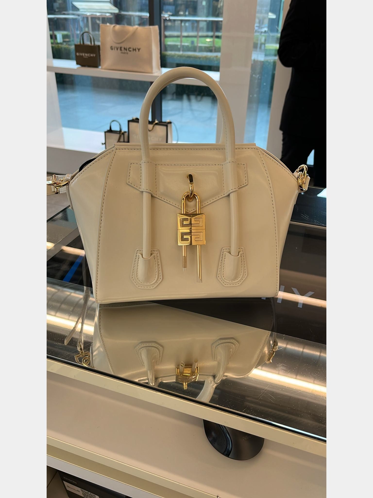 Givenchy Antigona Lock MiniGivenchy