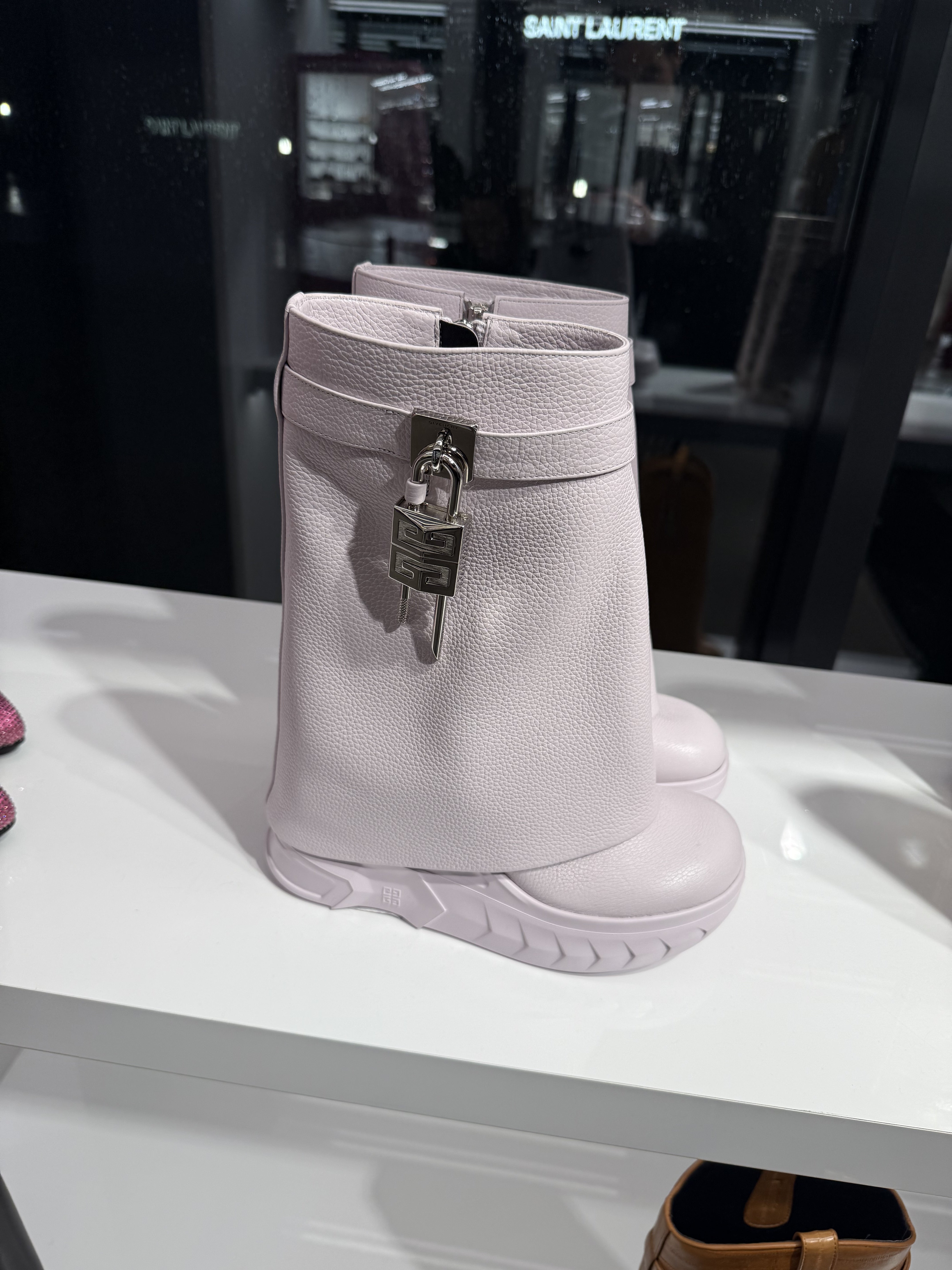 Givenchy BE603SE1SM BootsGivenchy