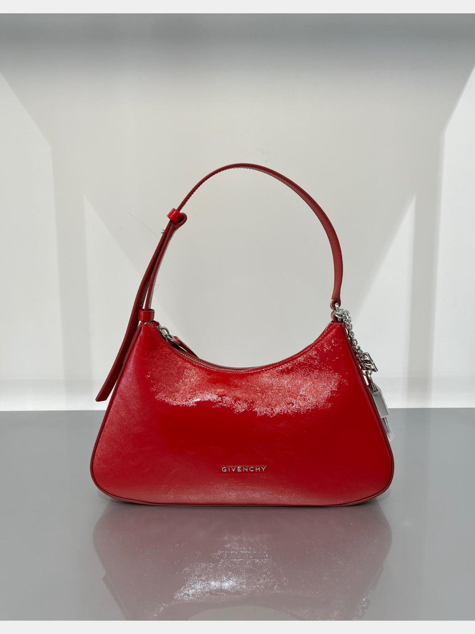 Givenchy Damska torebka czerwona BB511JB25YGivenchy