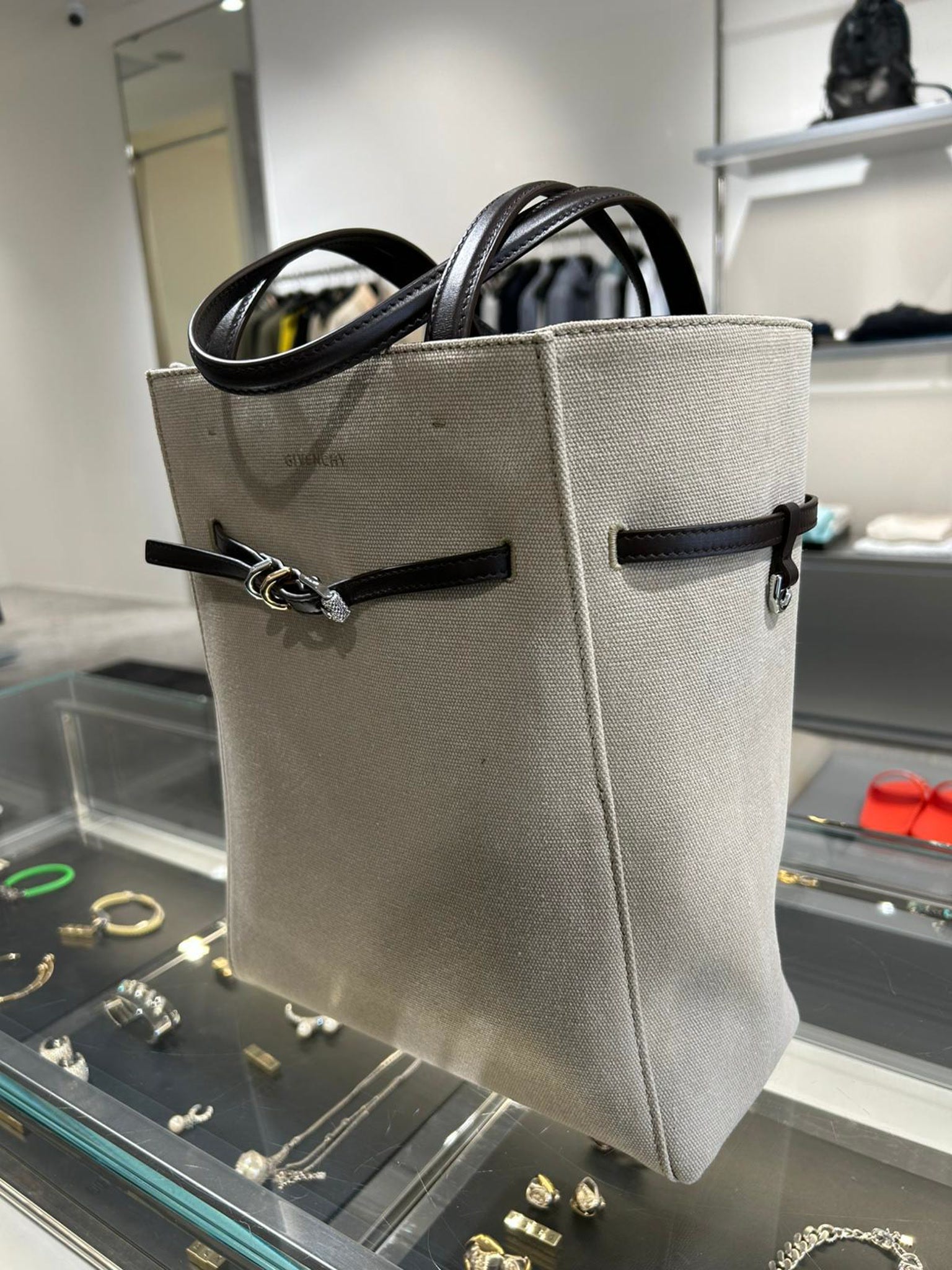 Givenchy Damska torebka na ramię beżowaGivenchy
