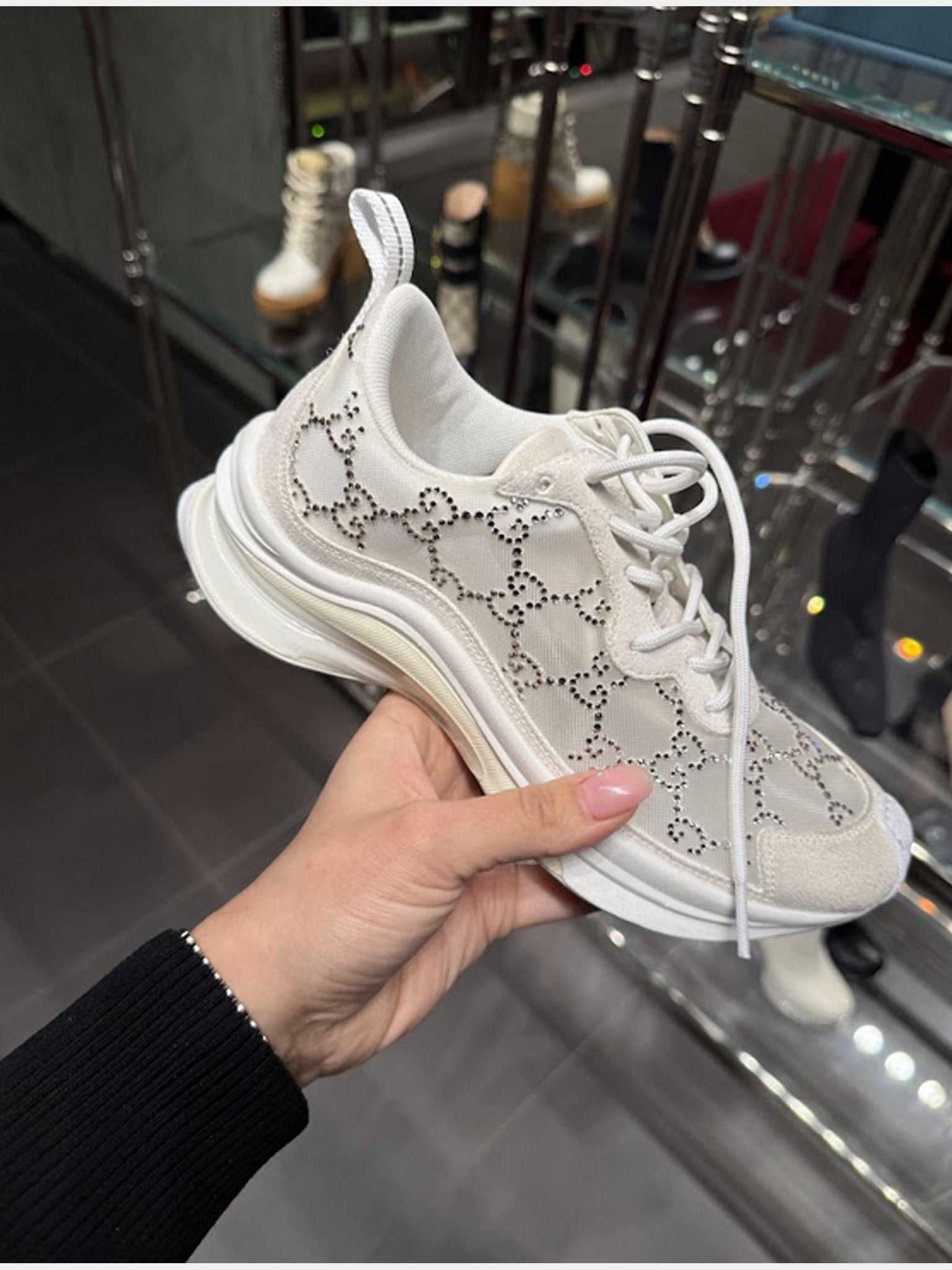 Gucci BIAŁE Sneakersy damskie Gucci Run GG Crystal - WhiteGucci