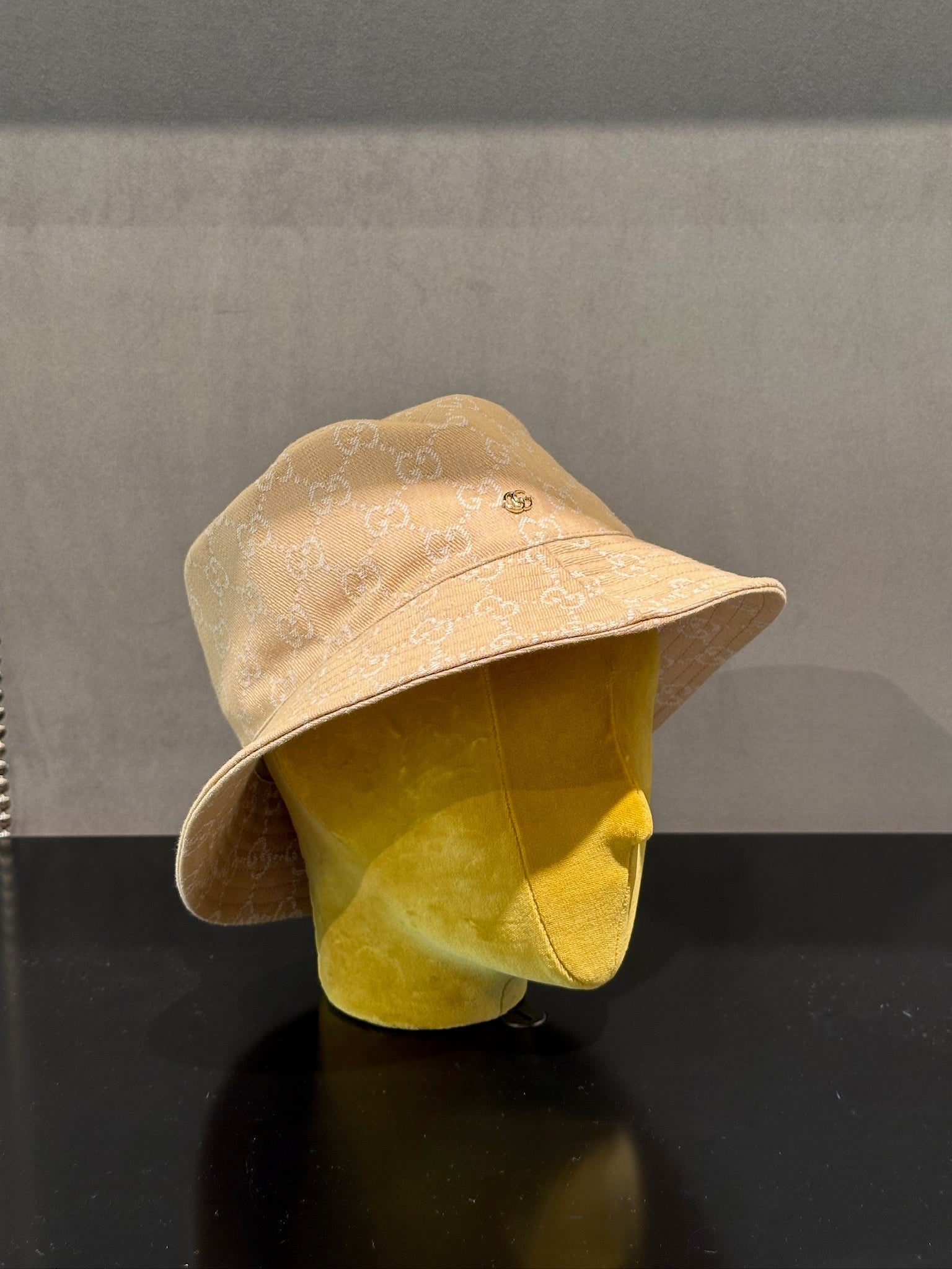 Gucci Hat W Iberide Bob Summer Denim GG BeigeGucci